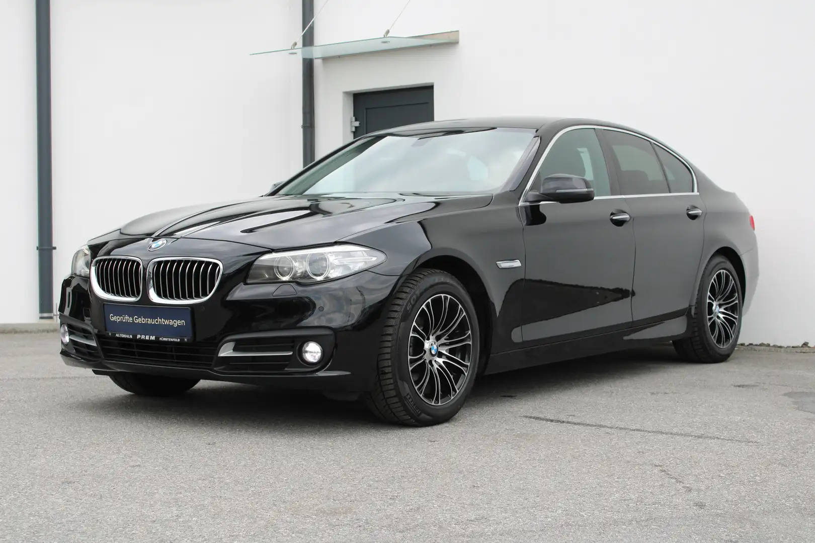 BMW 520 d xDrive F10 Österreich Paket Aut. Schwarz - 2