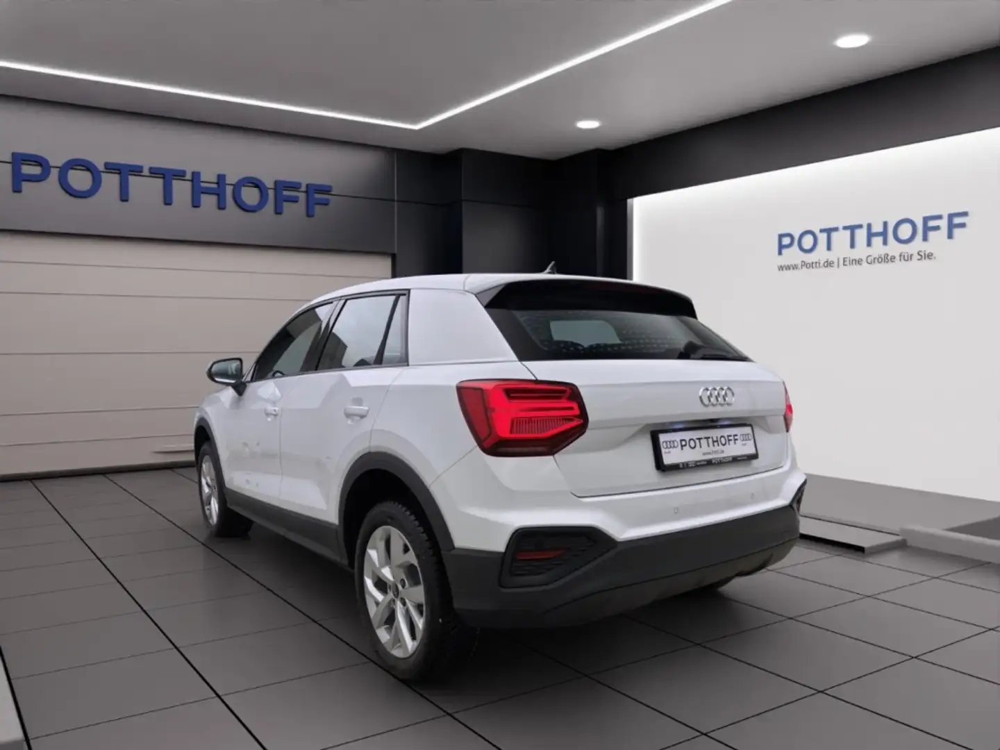 Audi Q2 30 TDI AHK MATRIX KAMERA NAVI PDC Weiß - 2