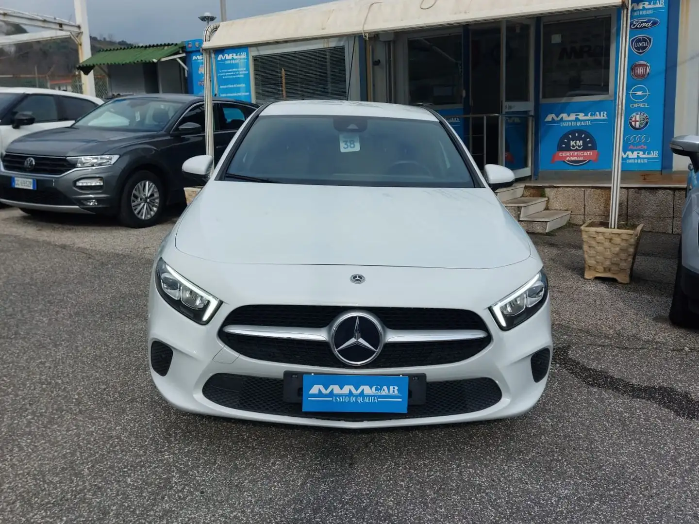 Mercedes-Benz A 180 A 180 d Premium auto Bianco - 1