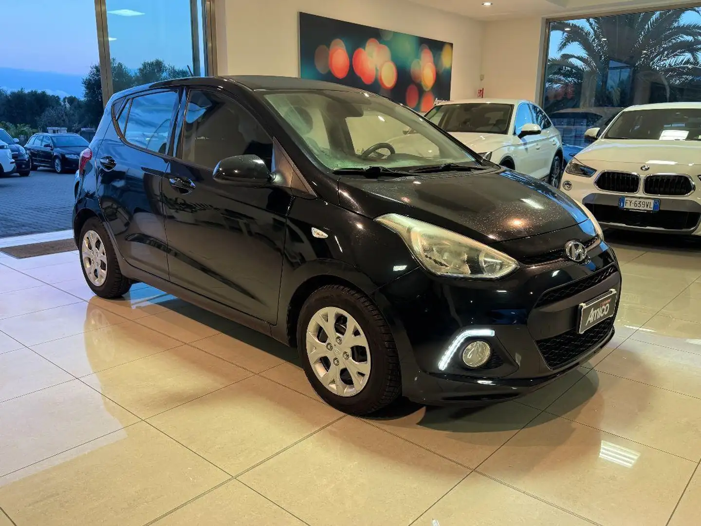 Hyundai i10 Benzina 1.0 MPI Style Nero - 2