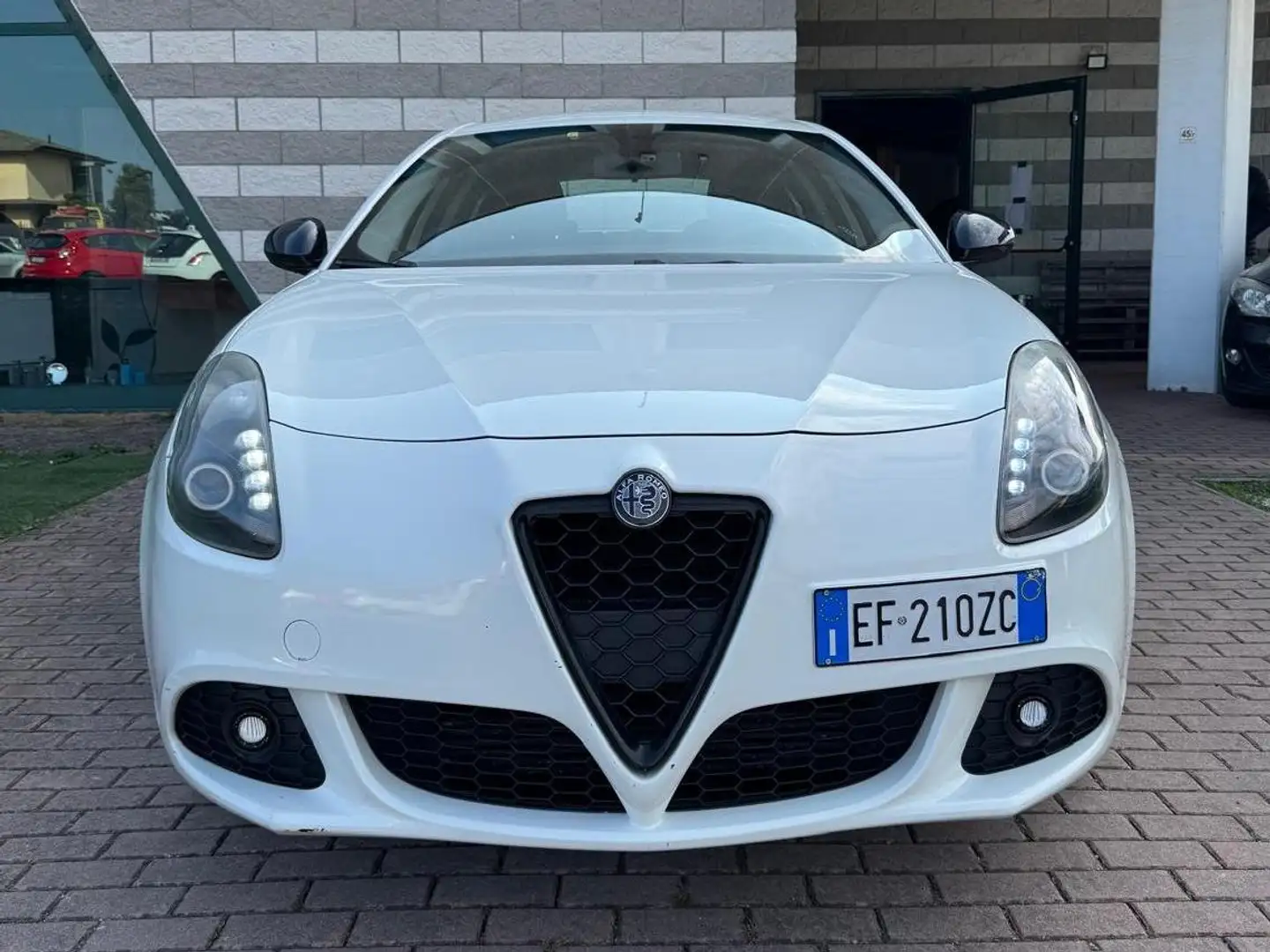 Alfa Romeo Giulietta Giulietta III 2011 1.4 t. m.air Distinctive 170cv Bianco - 1