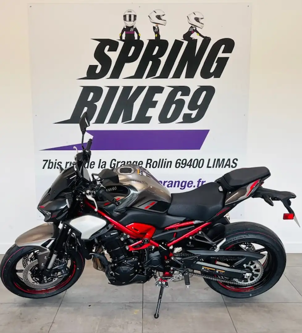 Kawasaki Z 900 Roşu - 1