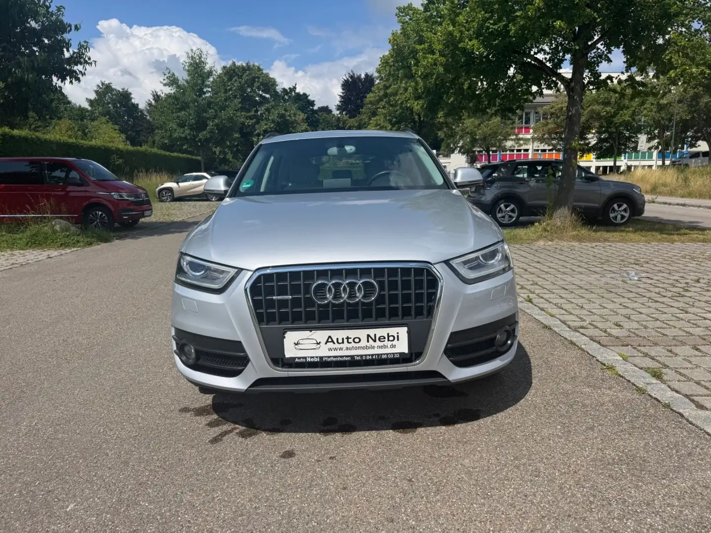 Audi Q3 2.0 TDI quattro*Automatik*Navi*Parksensor* Silber - 2