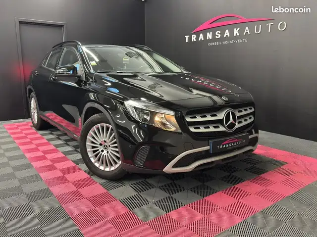 Mercedes-Benz GLA 180 Classe MERCEDES 180 7-G DCT Intuition ORIGINE FRANCE SECONDE MAIN SUIVI COMPLET