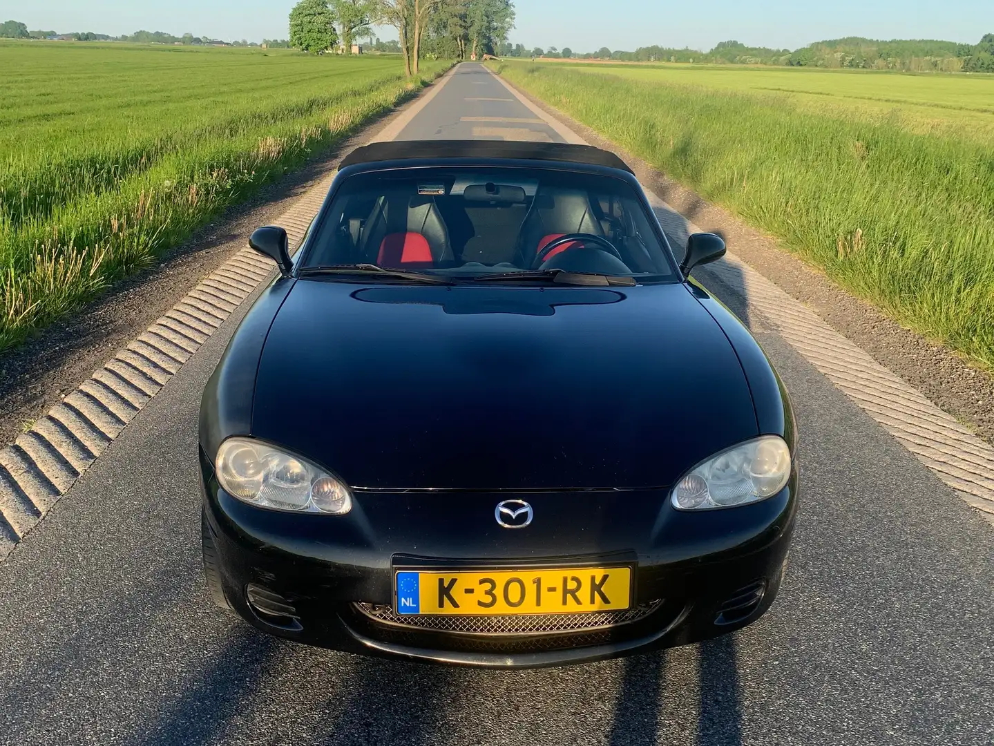 Mazda MX-5 MX-5 1.6i Exclusive Zwart - 2