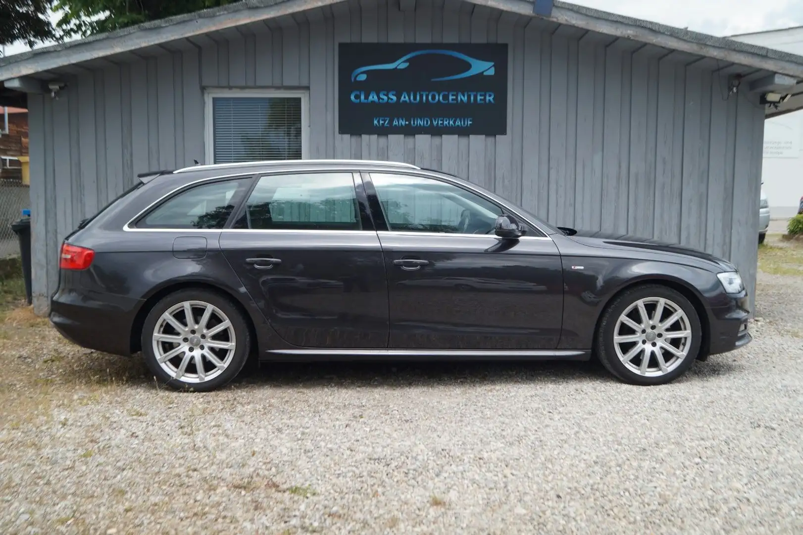 Audi A4 Avant Ambiente S-Line|2. Hand|Navi|AHK|Bi-Xen Gris - 2