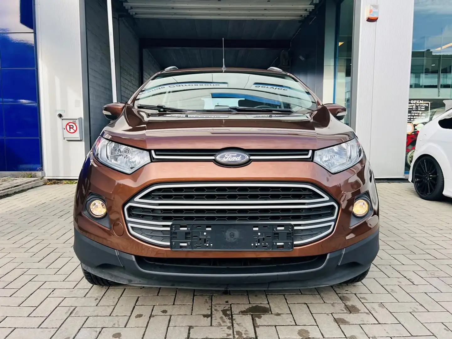 Ford EcoSport 1.0 Ecoboost / Titanium / PDC / Bluetooth Brun - 2