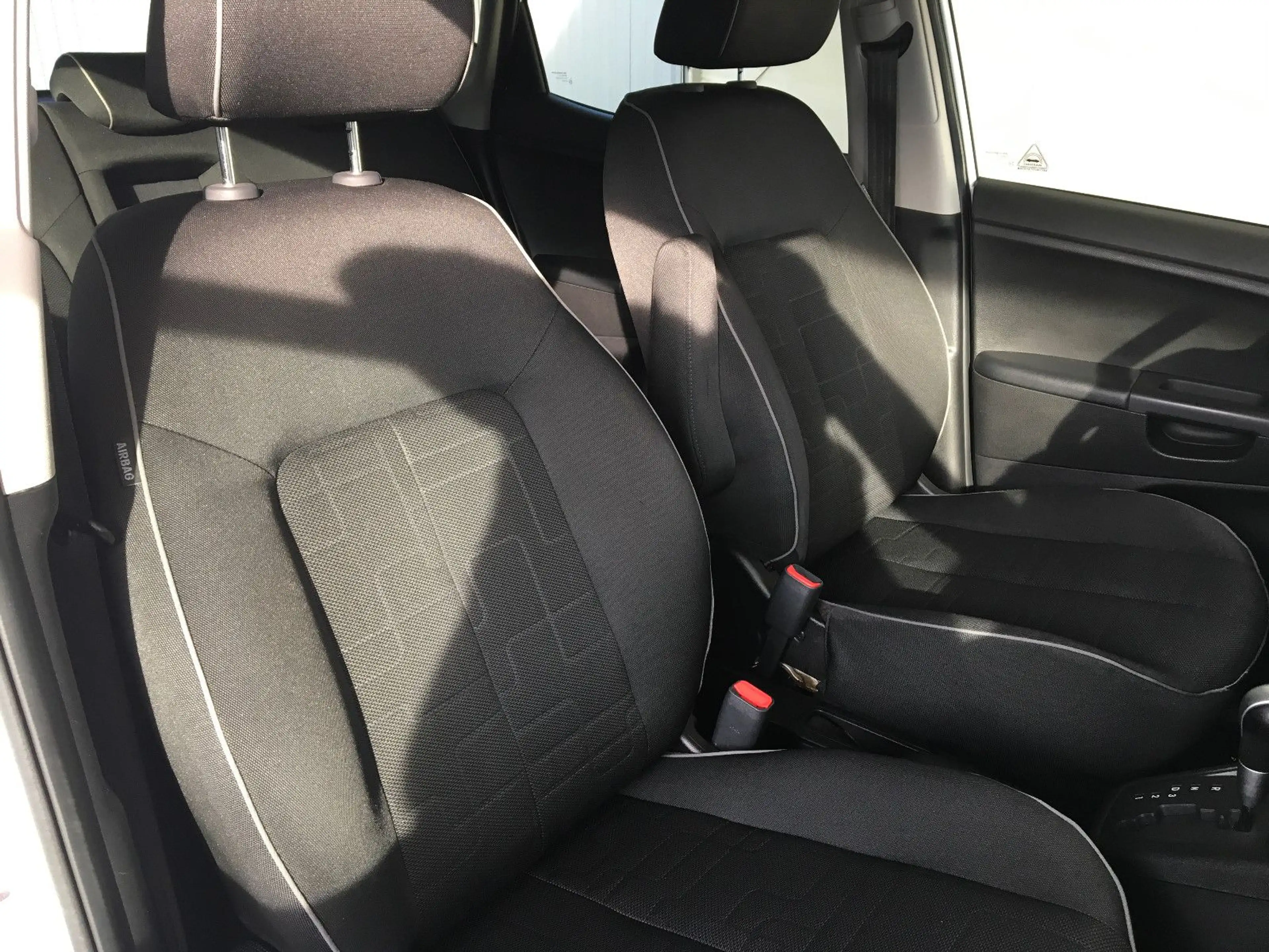 Kia Venga 1.6 FIFA World Cup Edition/Autom/Navi/PDC — photo 14