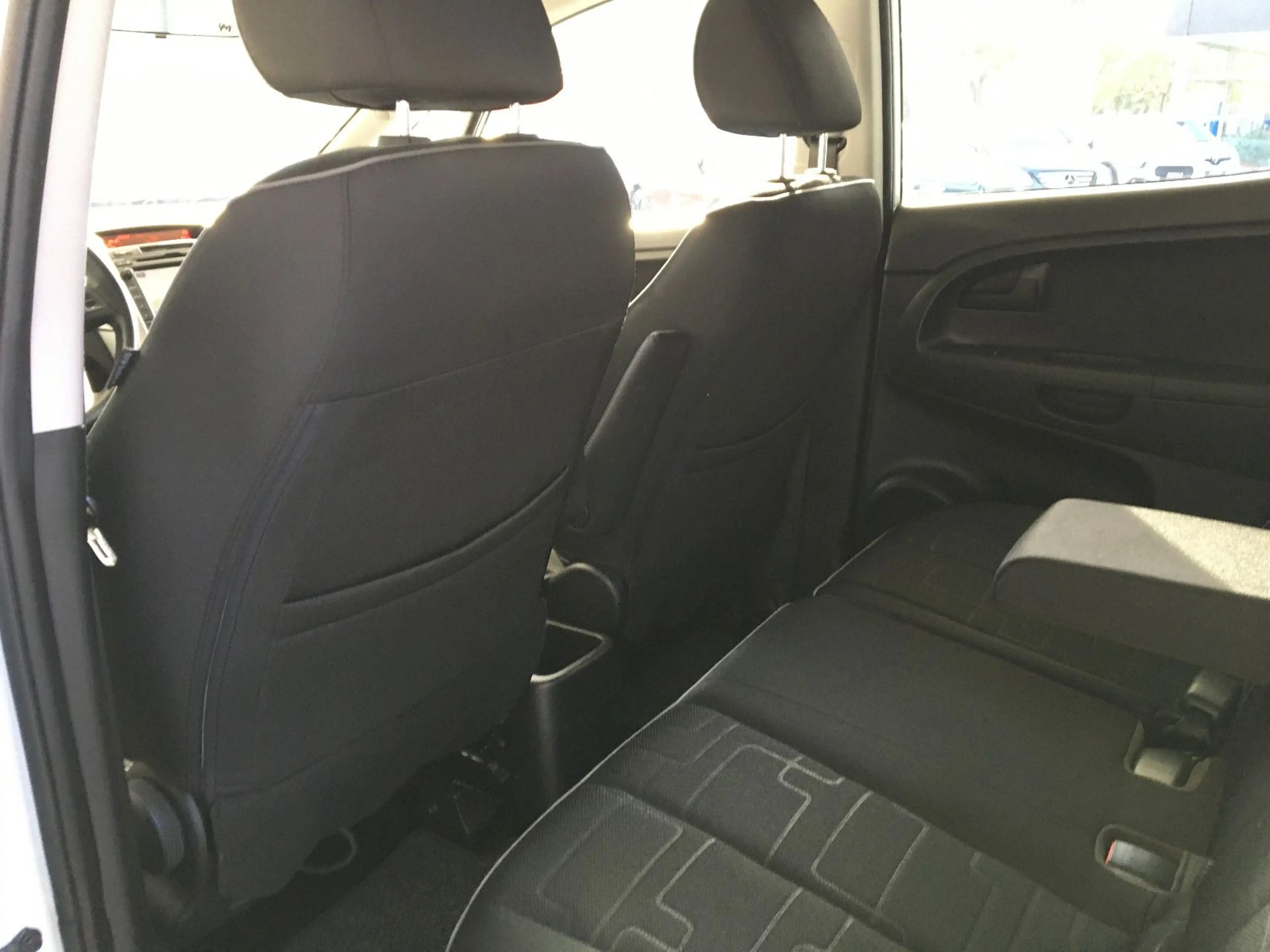 Kia Venga 1.6 FIFA World Cup Edition/Autom/Navi/PDC — photo 11