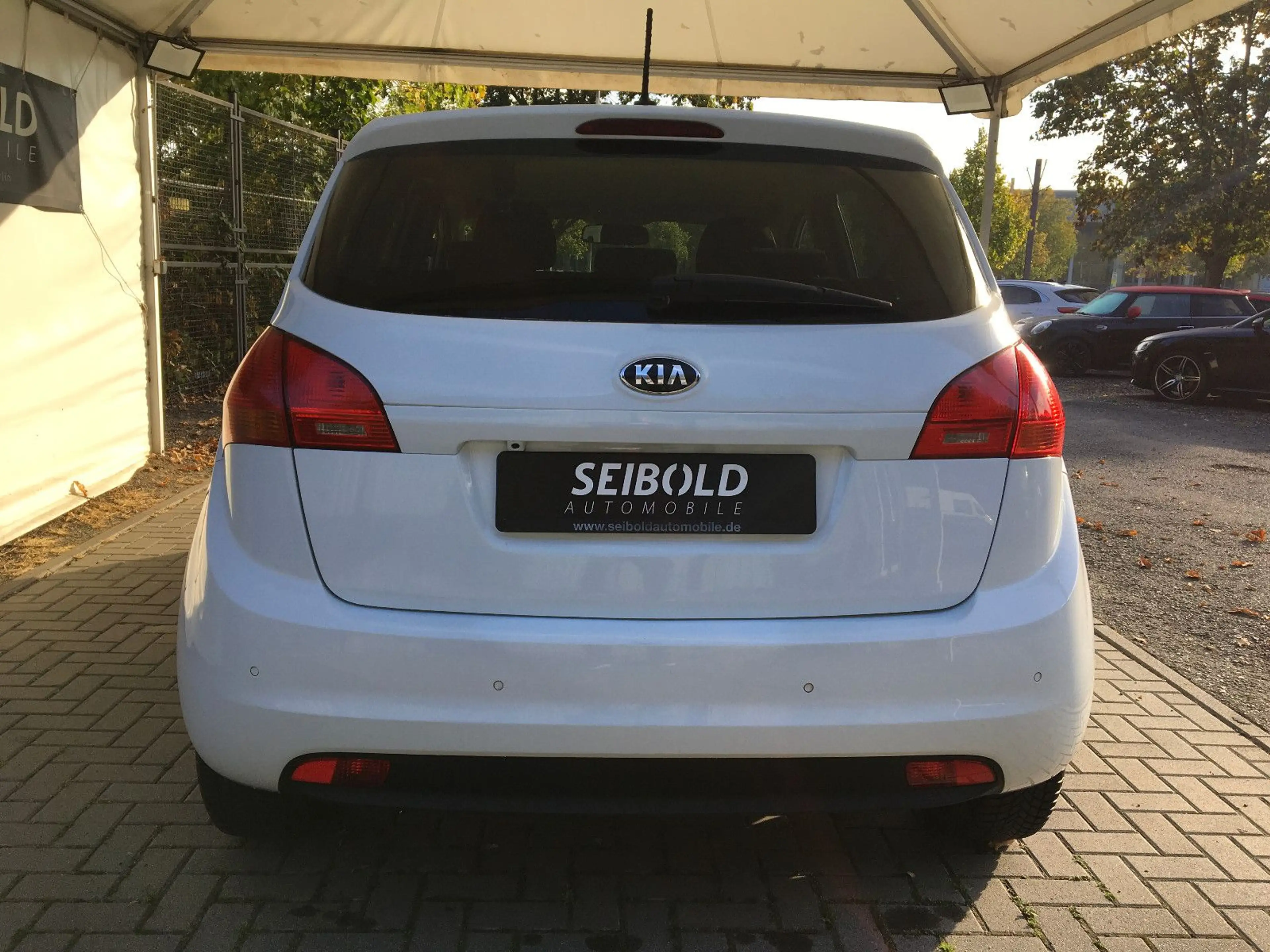 Kia Venga 1.6 FIFA World Cup Edition/Autom/Navi/PDC — photo 7
