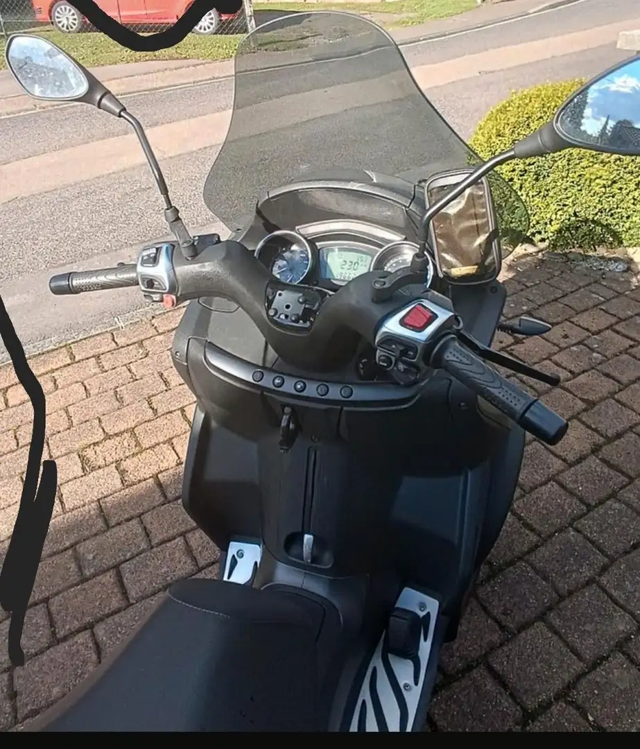 Piaggio MP3 500 Schwarz - 2