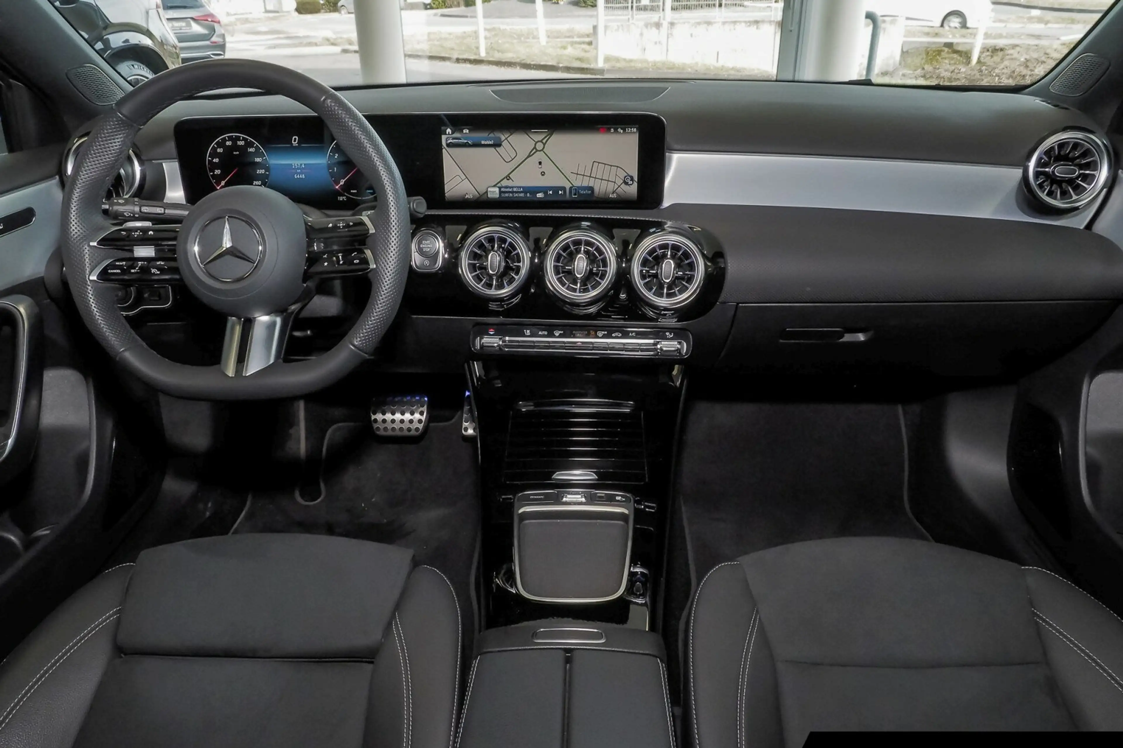 Mercedes-Benz A 200 A 200 AMG Night/Kamera/LED/Totwinkel/Navi AMG Line — photo 10