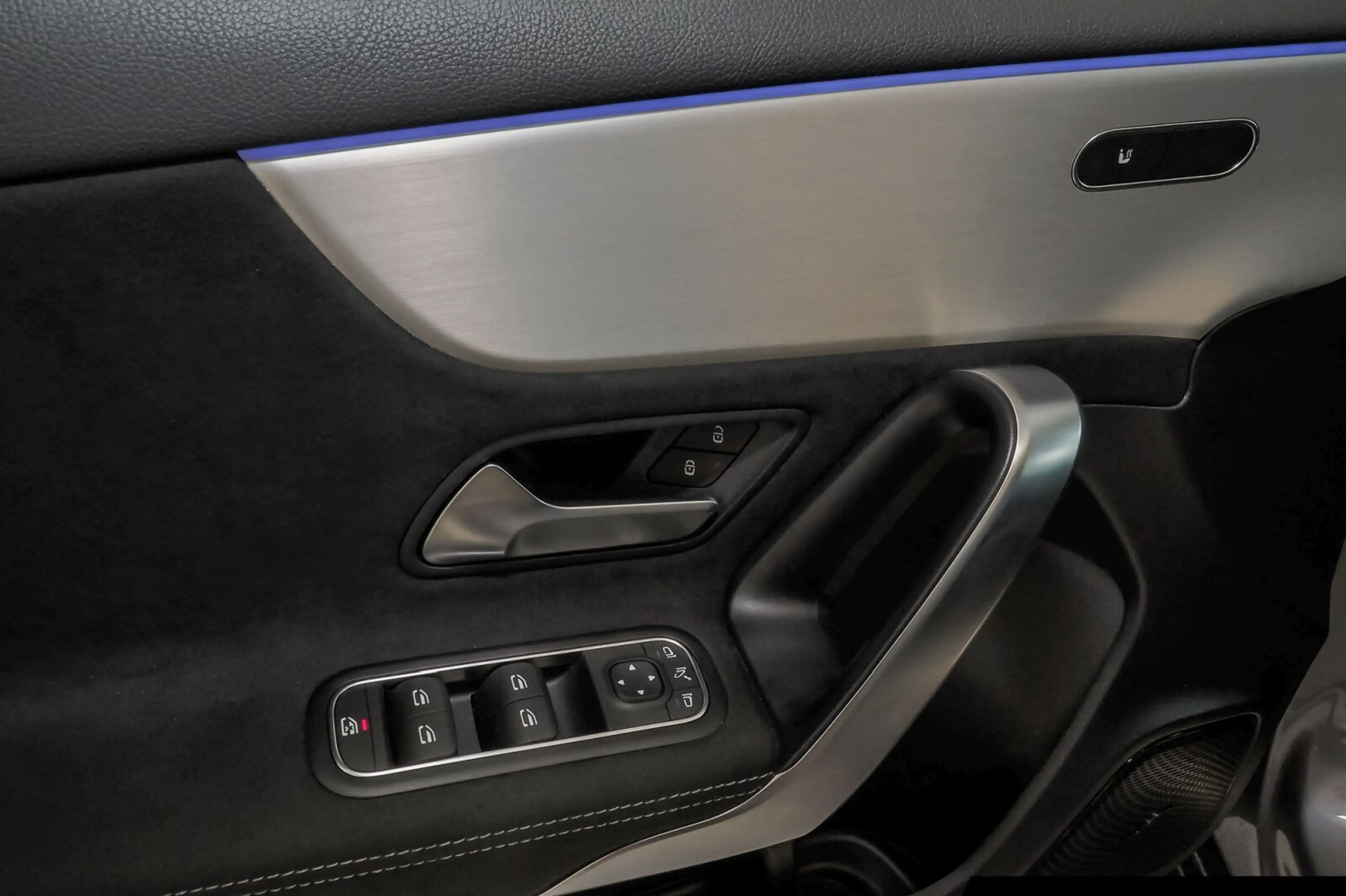 Mercedes-Benz A 200 A 200 AMG Night/Kamera/LED/Totwinkel/Navi AMG Line — photo 14