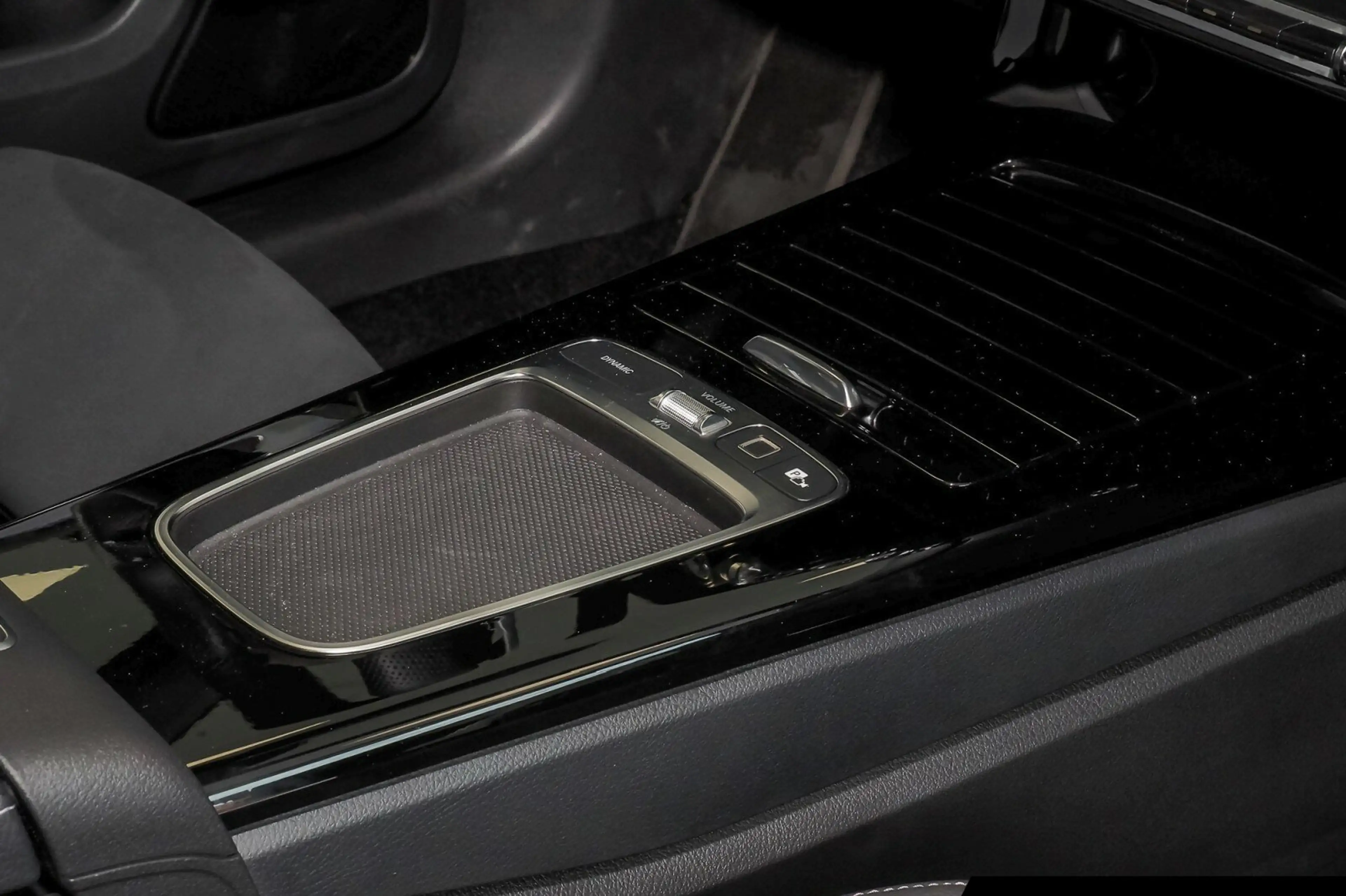 Mercedes-Benz A 200 A 200 AMG Night/Kamera/LED/Totwinkel/Navi AMG Line — photo 8