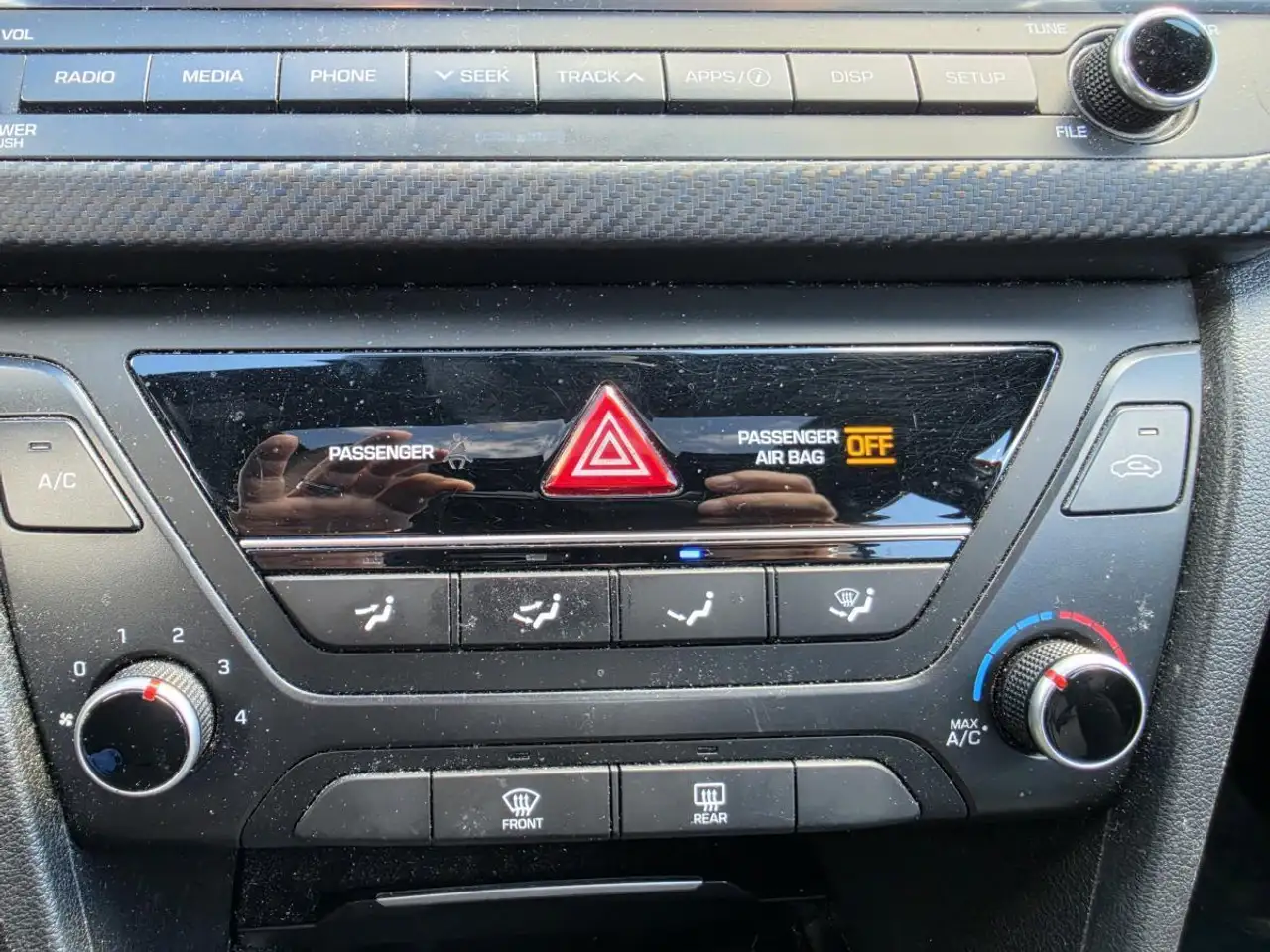 Hyundai ELANTRA снимка Hyundai ELANTRA