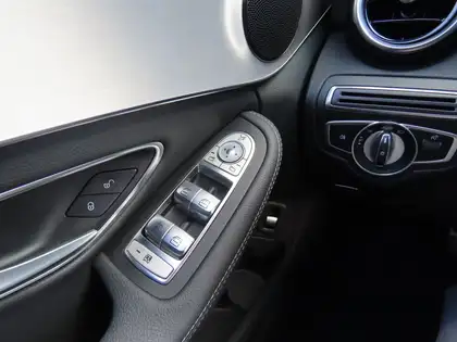 Annonce voiture d'occasion Mercedes-Benz C 200 - CARADIZE