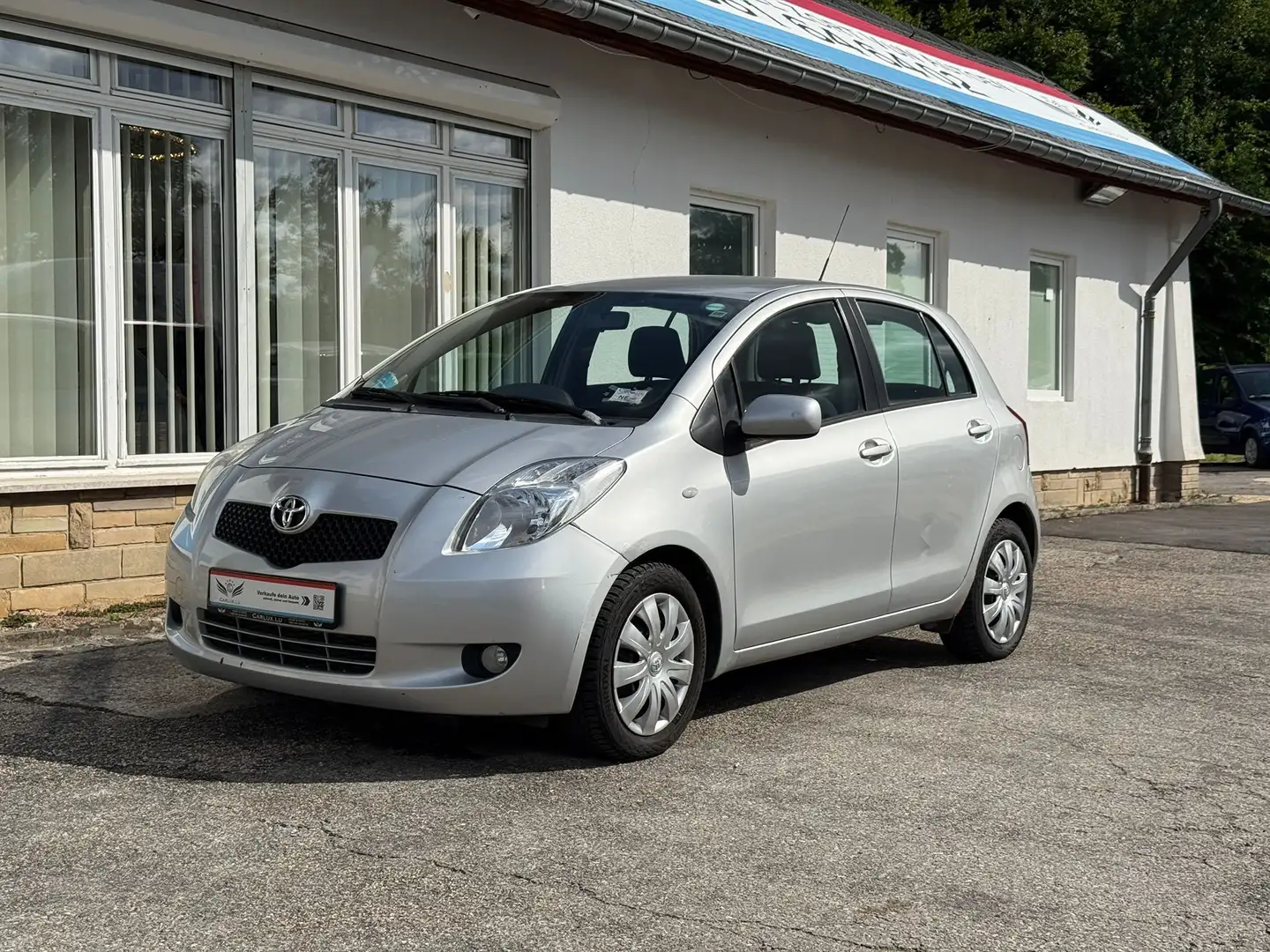 Toyota Yaris Team AUTOMATIK Gris - 2