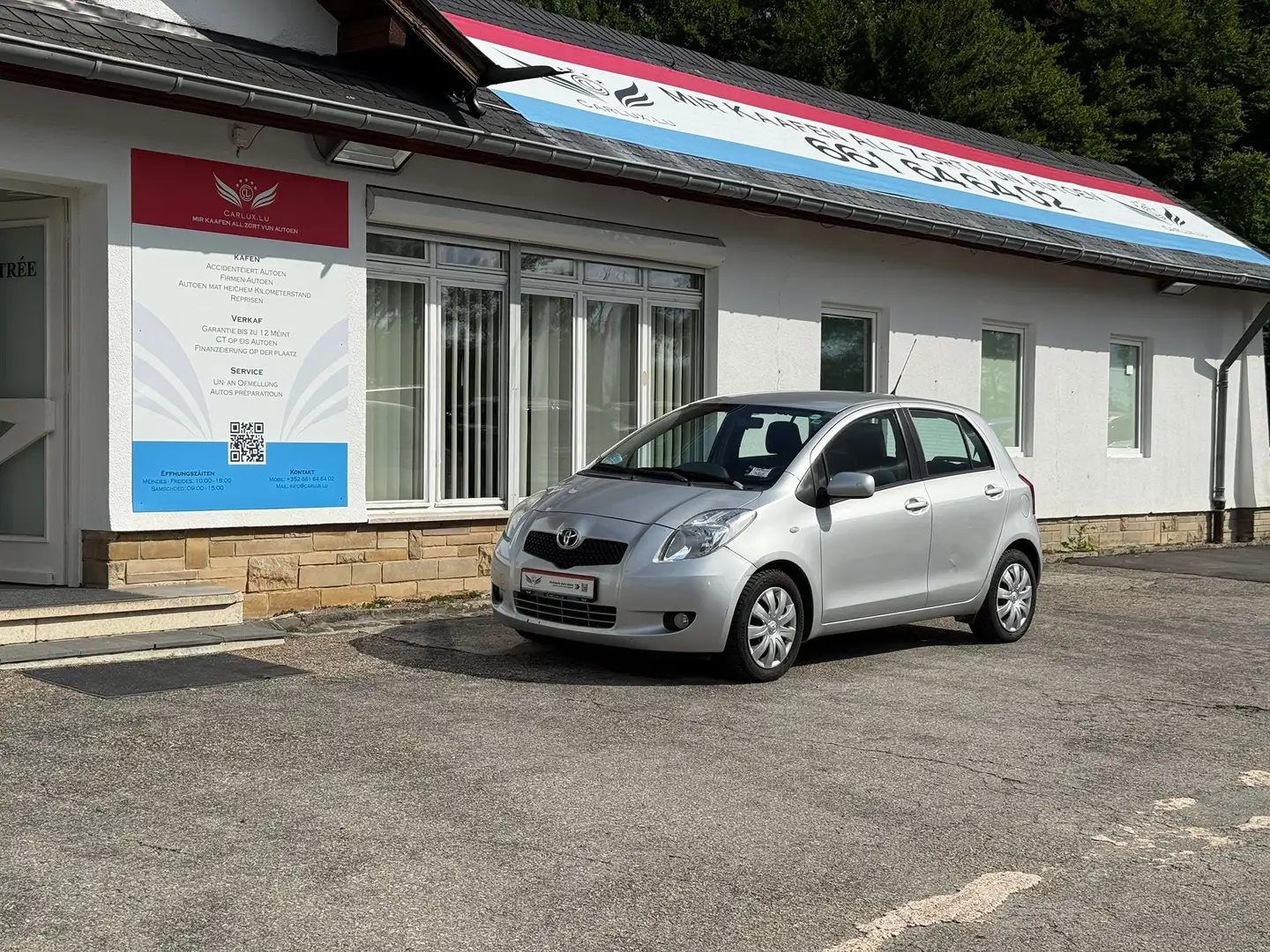 Toyota Yaris Team AUTOMATIK Gris - 1