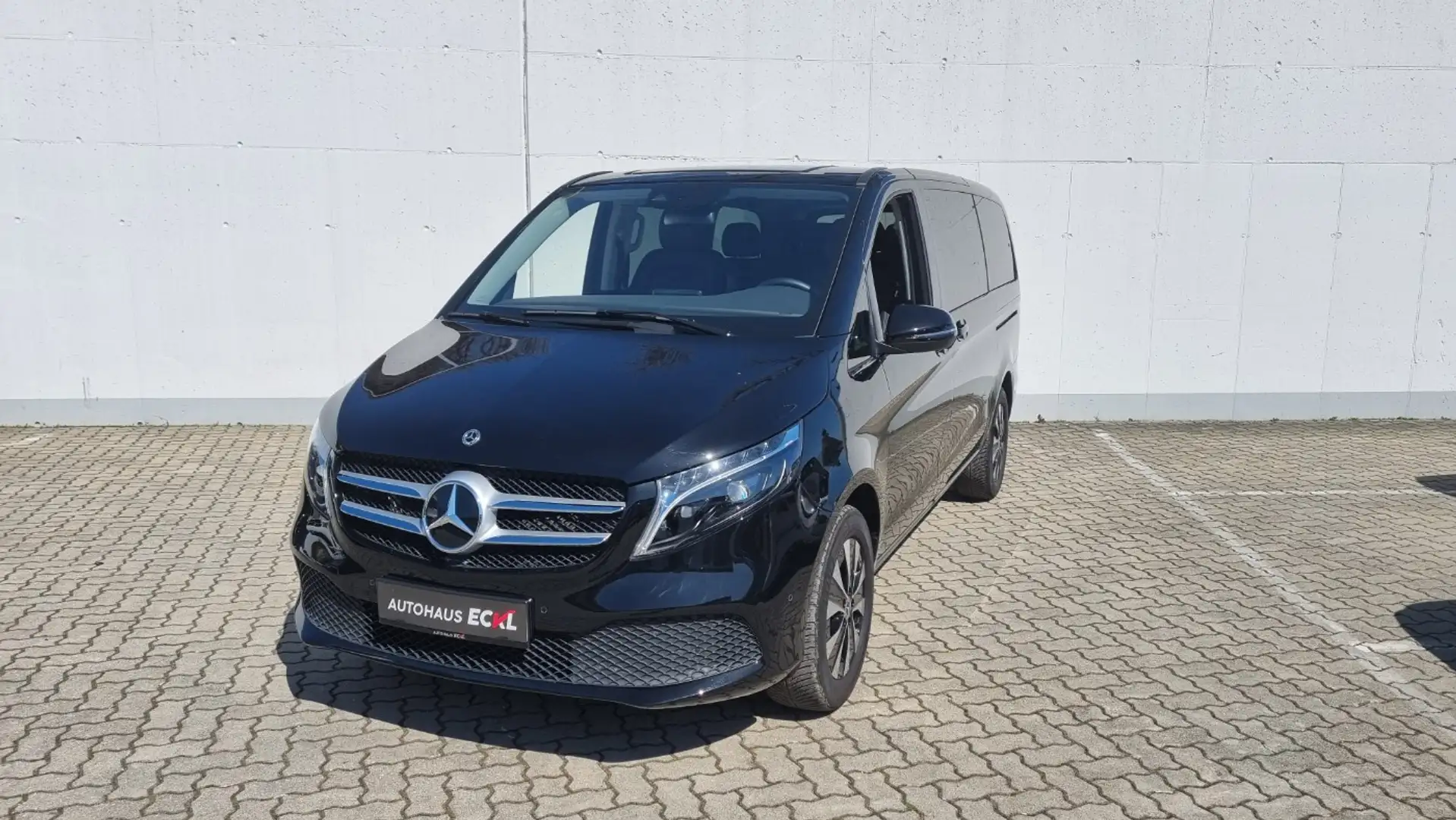 Mercedes-Benz V 220 d 4MATIC Lang 8 Sitzer Schwarz - 2