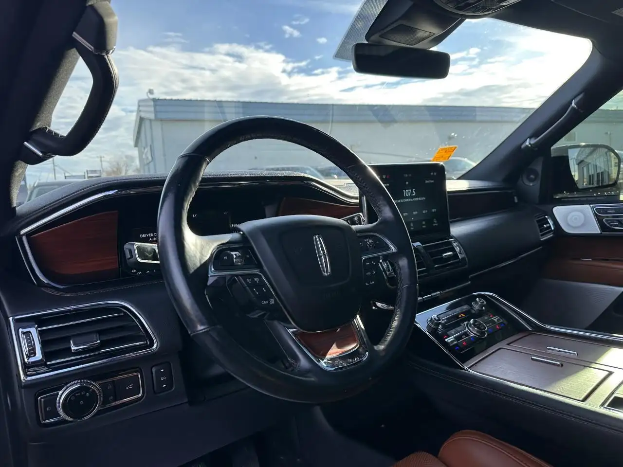 Lincoln Navigator снимка Lincoln Navigator