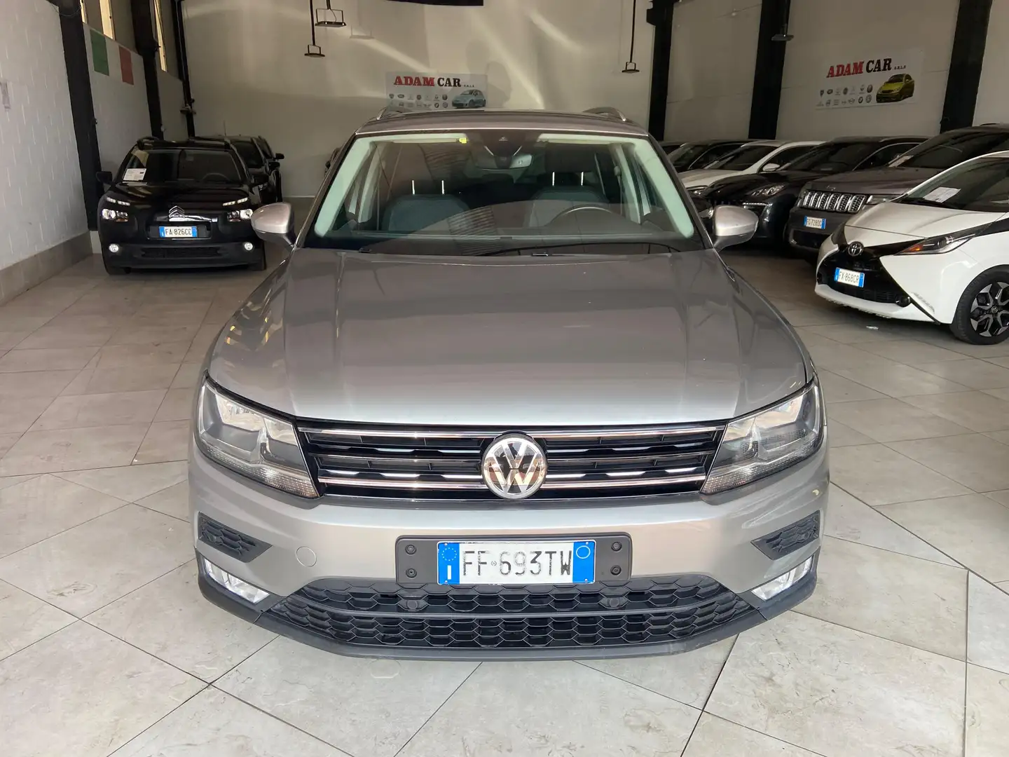 Volkswagen Tiguan Tiguan II 2016 2.0 tdi Executive 4motion 150cv Gris - 1