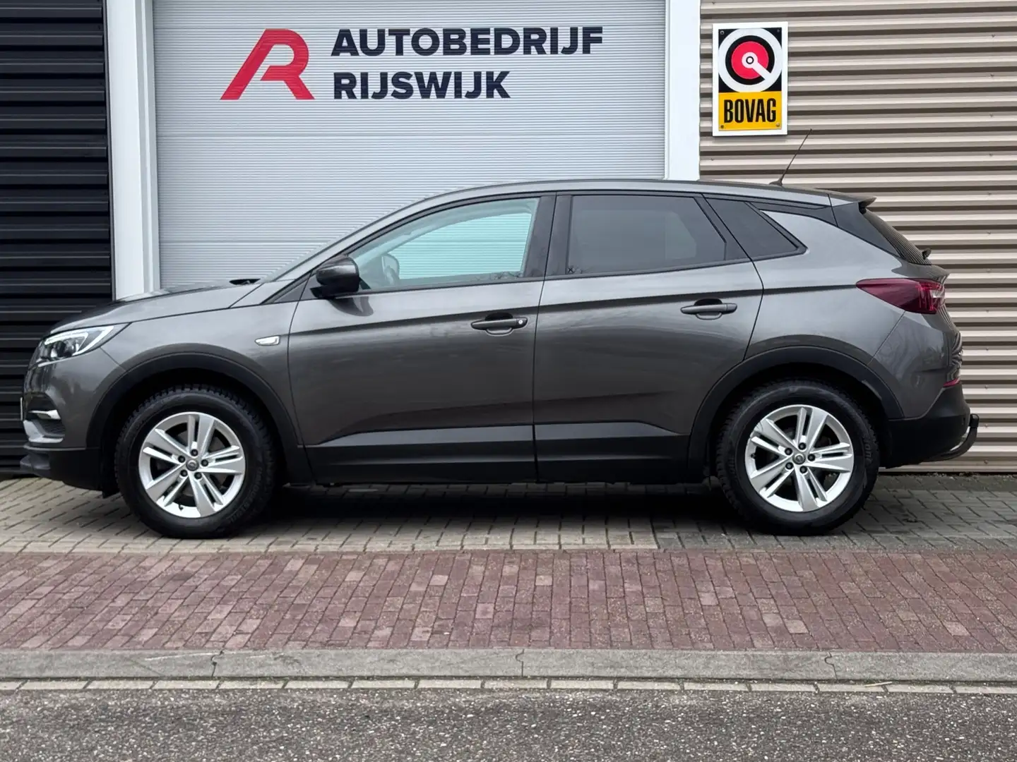Opel Grandland X 1.2 Turbo Business Executive Trekhaak/Automaat Gris - 2