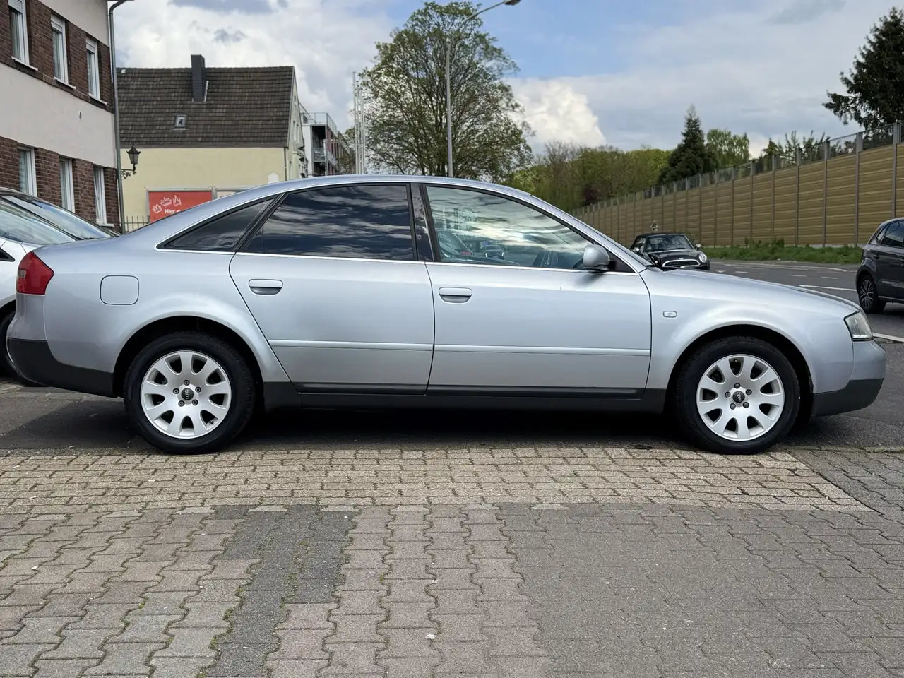 Audi A6 2.4 TüV Neu Zahnriemen Neu !!!!, foto 7