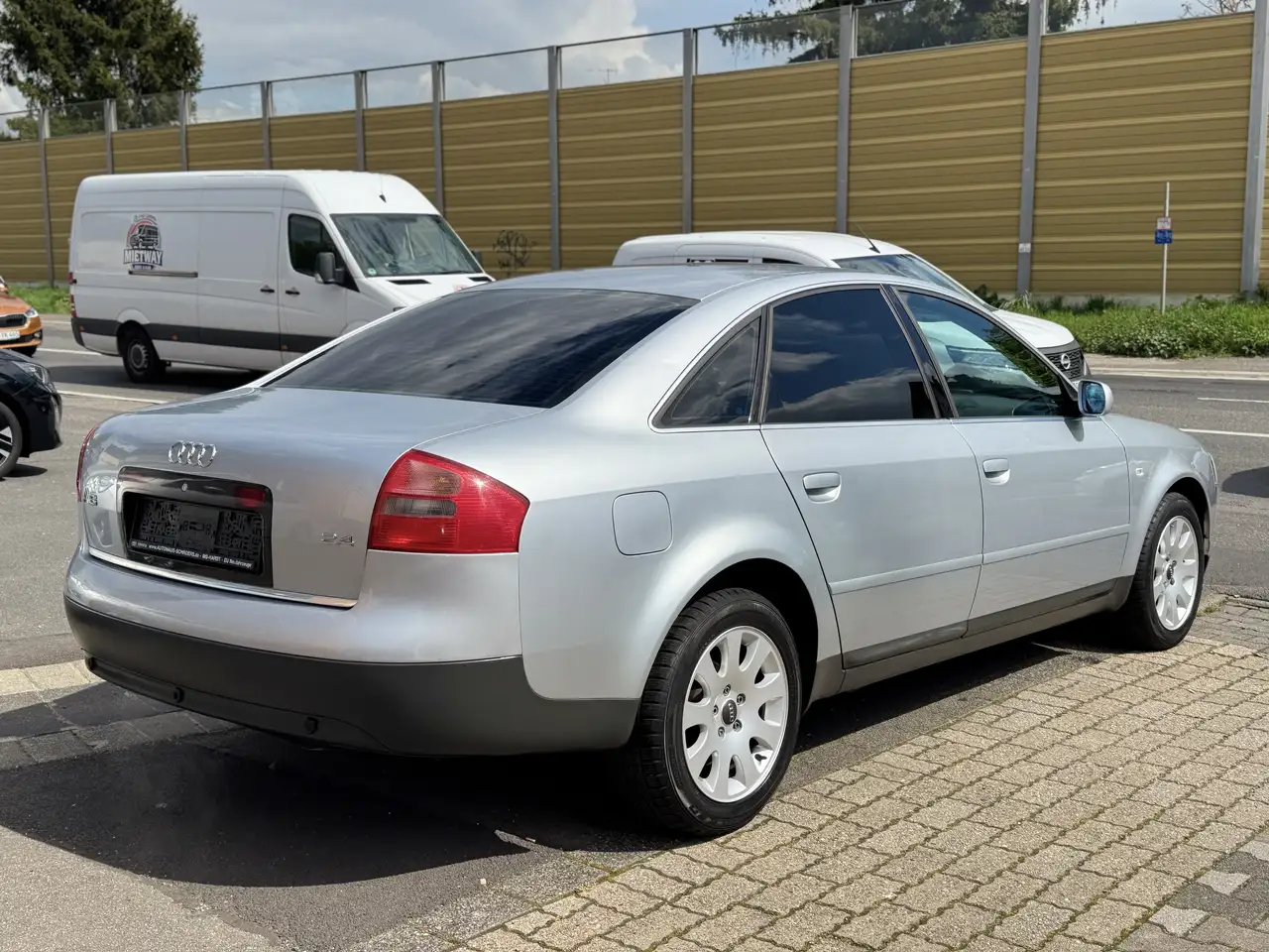 Audi A6 2.4 TüV Neu Zahnriemen Neu !!!!, foto 6
