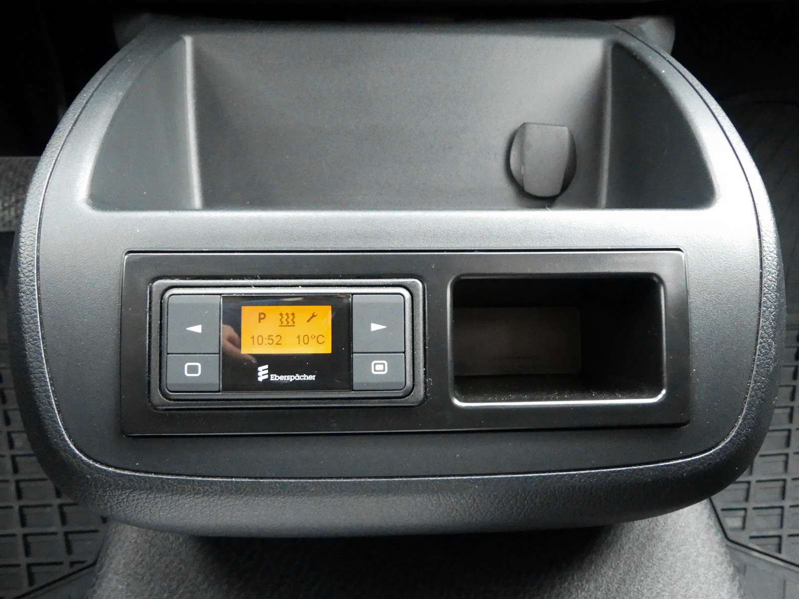Mercedes-Benz V 220