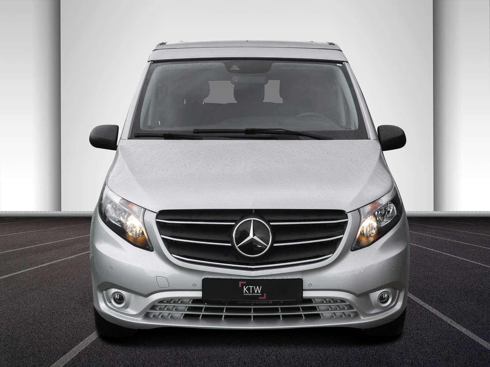 Mercedes-Benz V 220