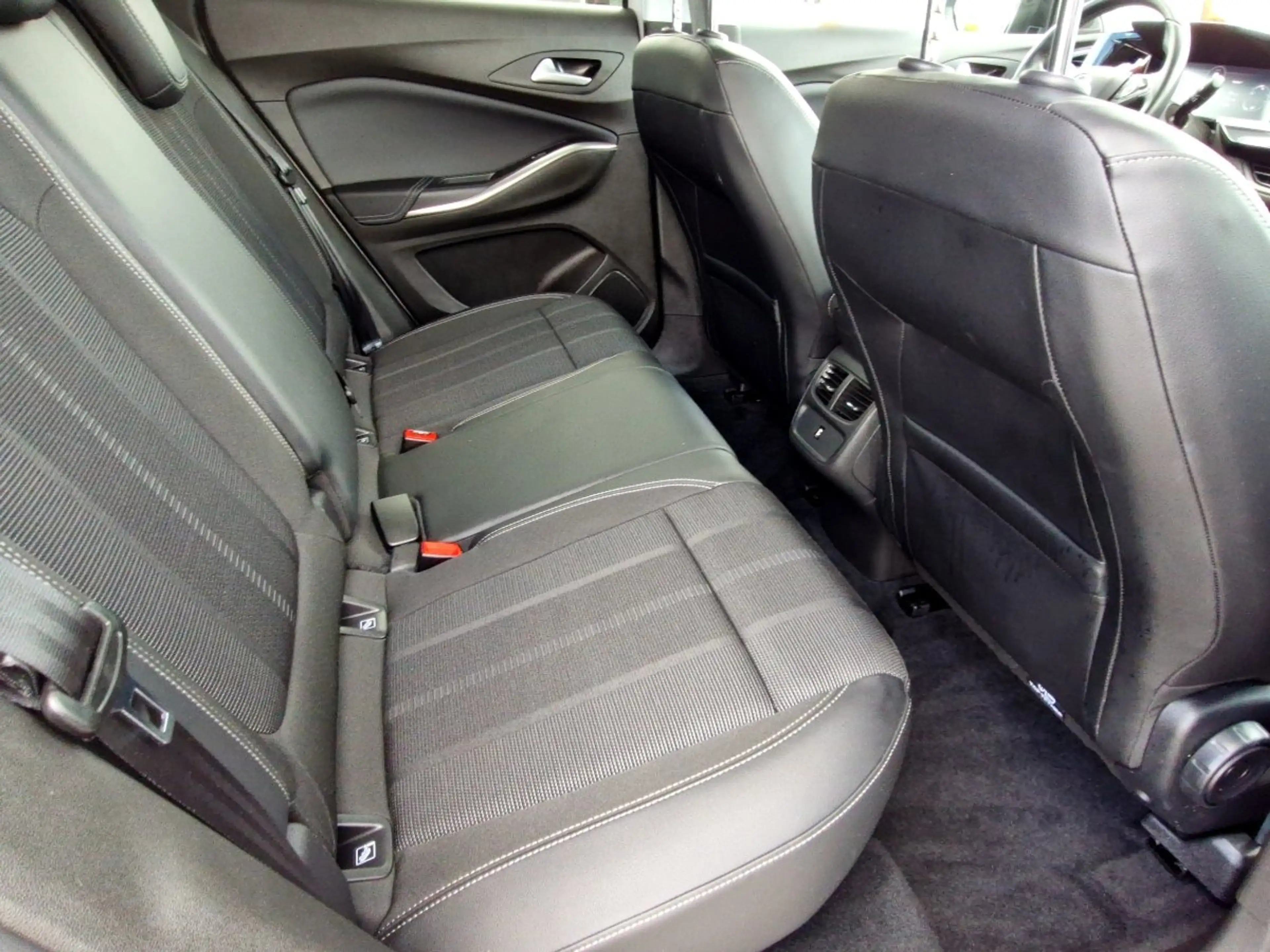 Opel Grandland 1.2  GS Line AT 360°KAMERA|NAVI — photo 13