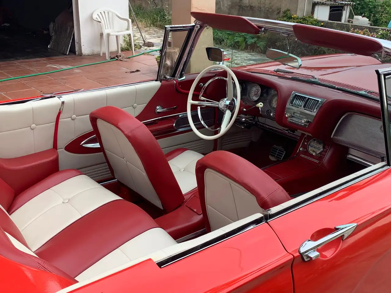 Ford Thunderbird, foto 3