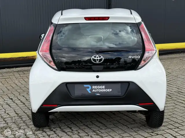 Toyota Aygo view 8