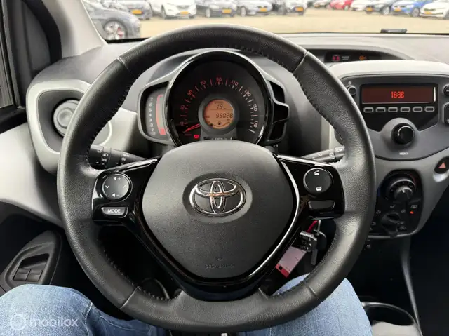 Toyota Aygo view 12