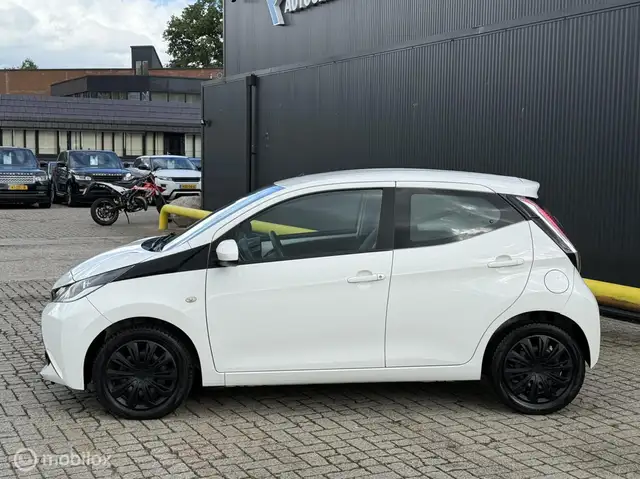 Toyota Aygo view 7