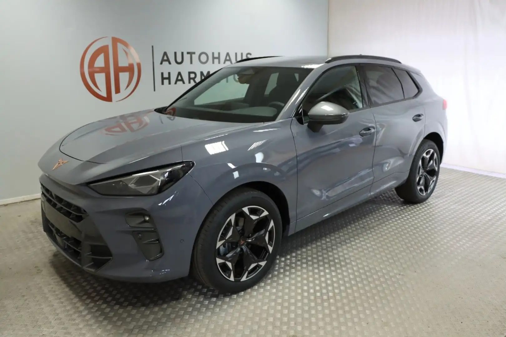 CUPRA Terramar 1.5 eTSI 110 kW AHK HeadUp DCC Sennheis Szary - 2