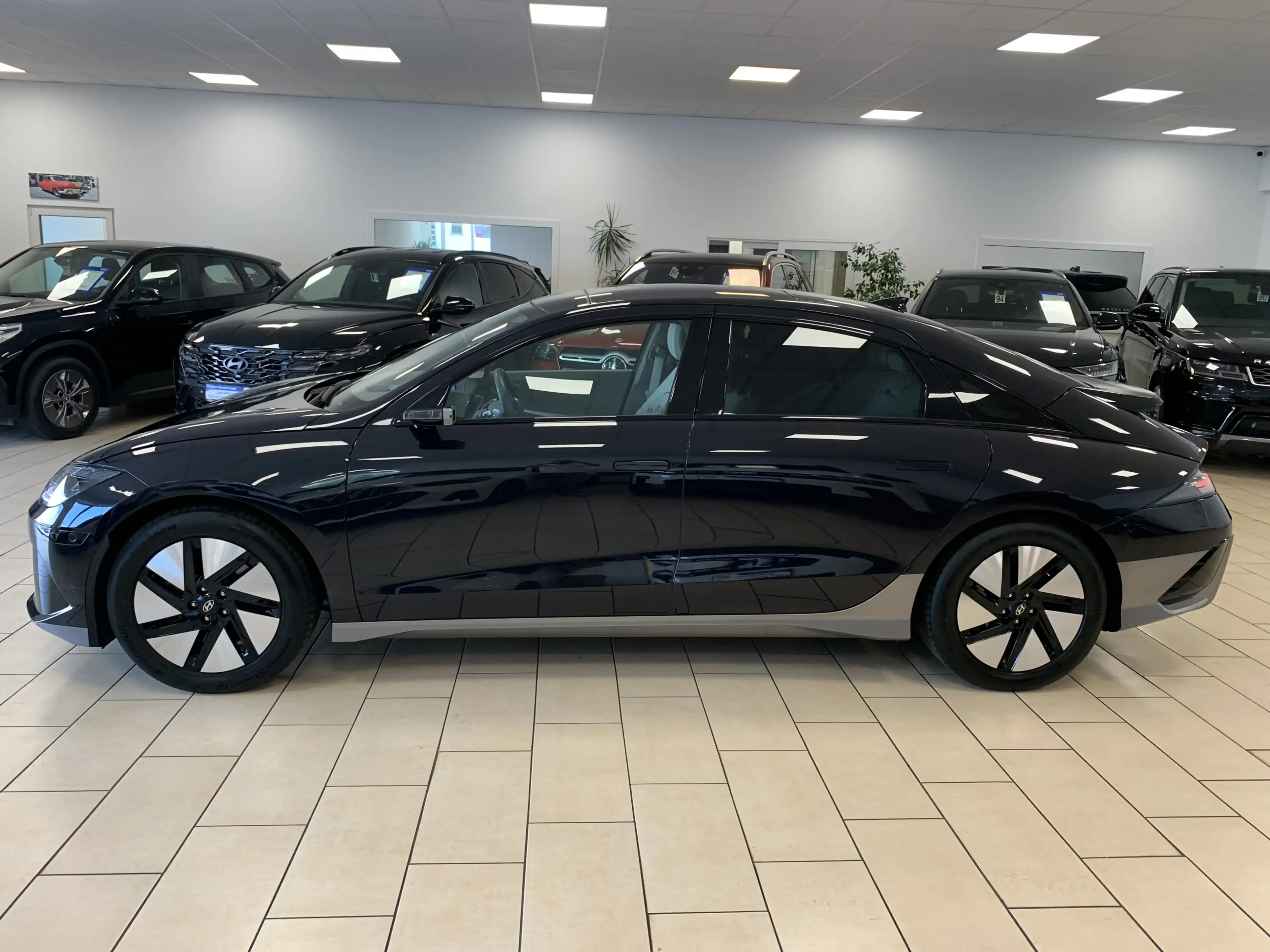 Hyundai IONIQ 6 Uniq*BOSE*Pano*ACC*360 Cam*CarPlay*Leder — photo 11