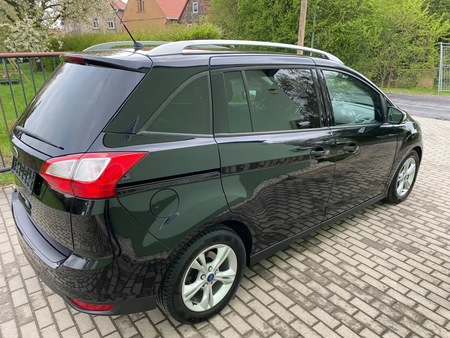 Ford Grand C-Max BusinessEdition*1.Hand*HU/AU Neu*Scheckheftgeplegt Noir - 2