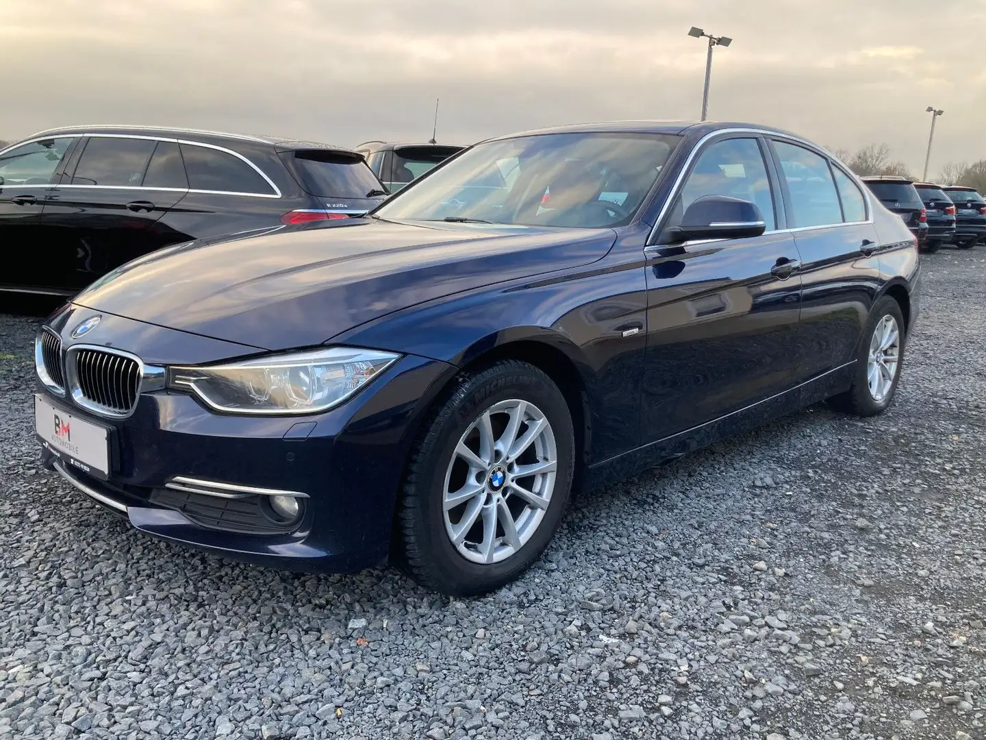BMW 320 d xDrive Luxury*KAMERA*LEDER*Head-Up*NAVI*EGS Azul - 2