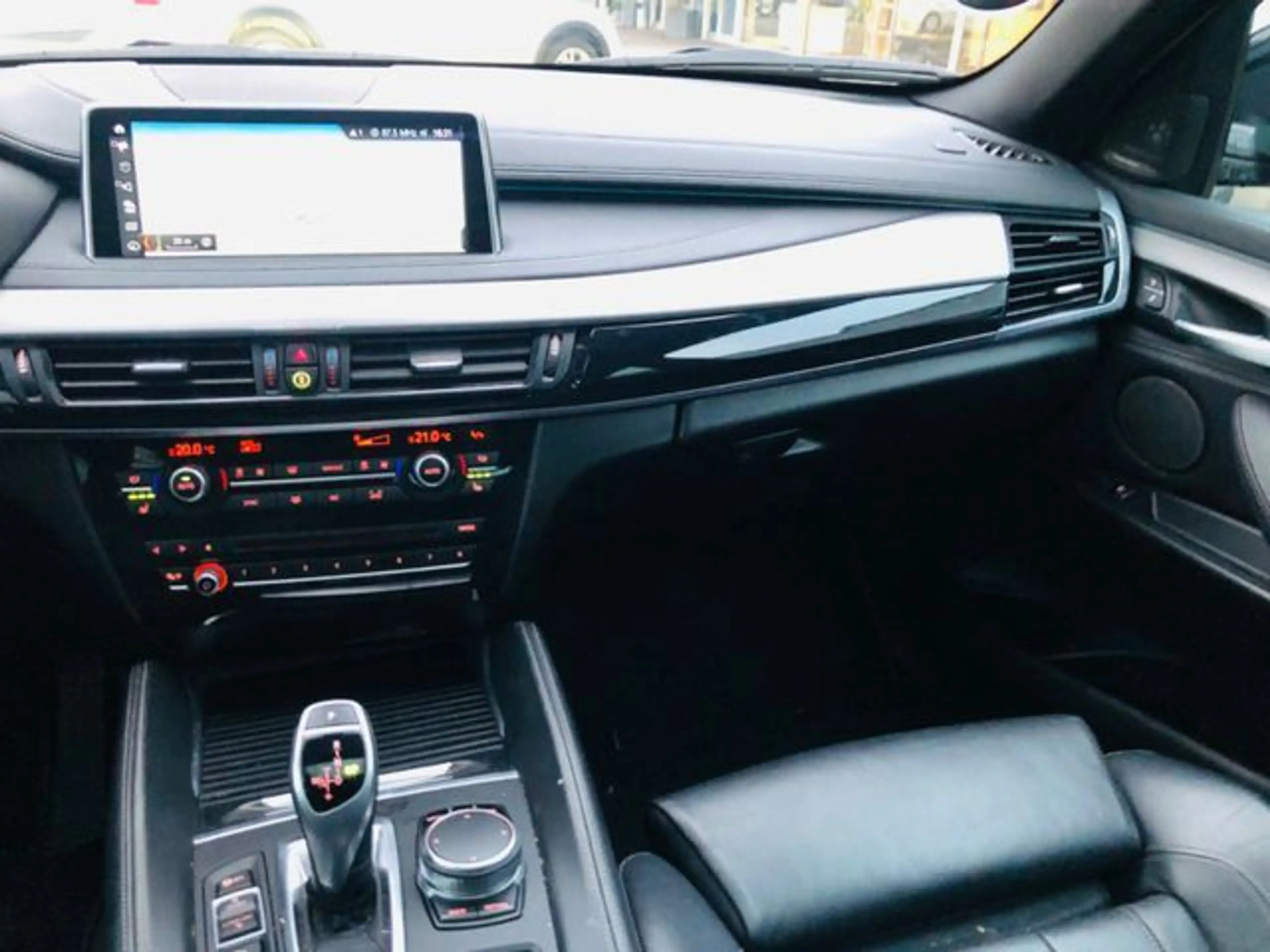 BMW X6 xDrive 40 d/M-Sport-Paket/Standh/Schiebedach — photo 15