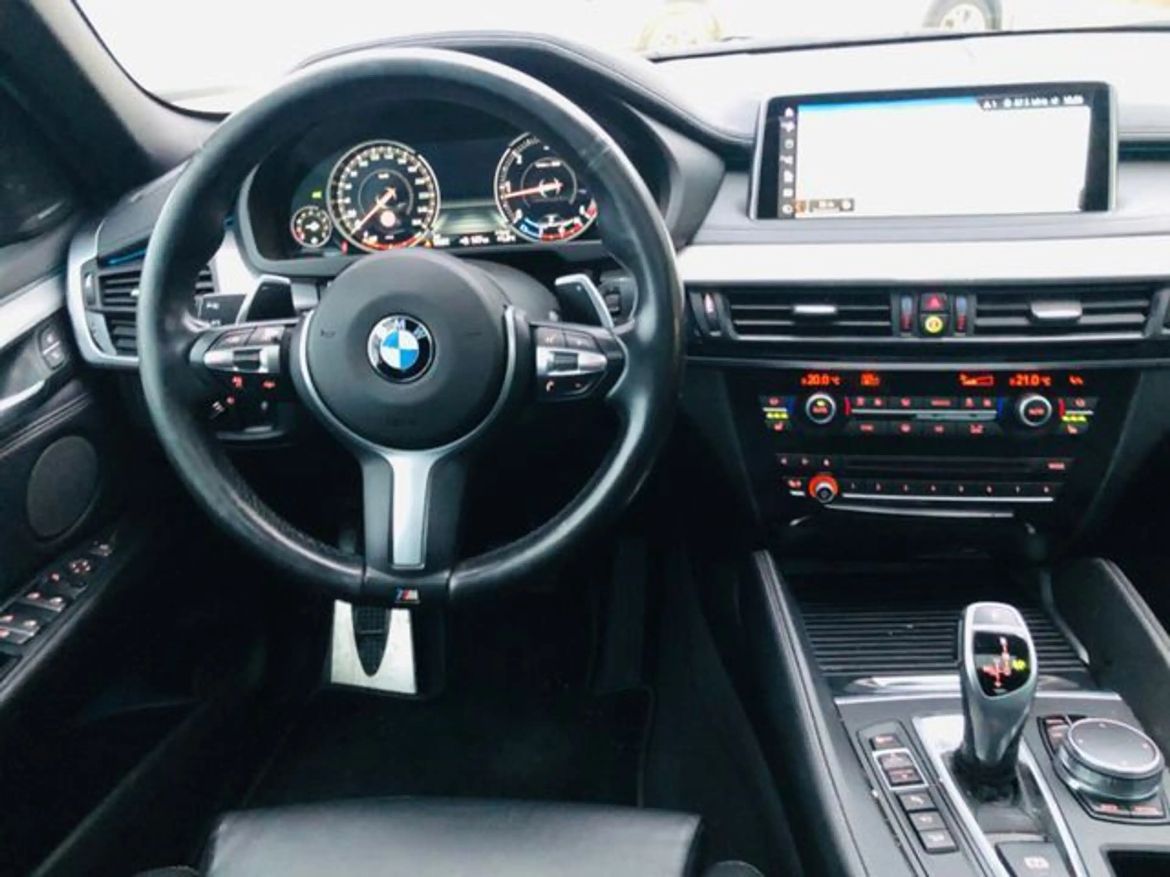 BMW X6 xDrive 40 d/M-Sport-Paket/Standh/Schiebedach — photo 14