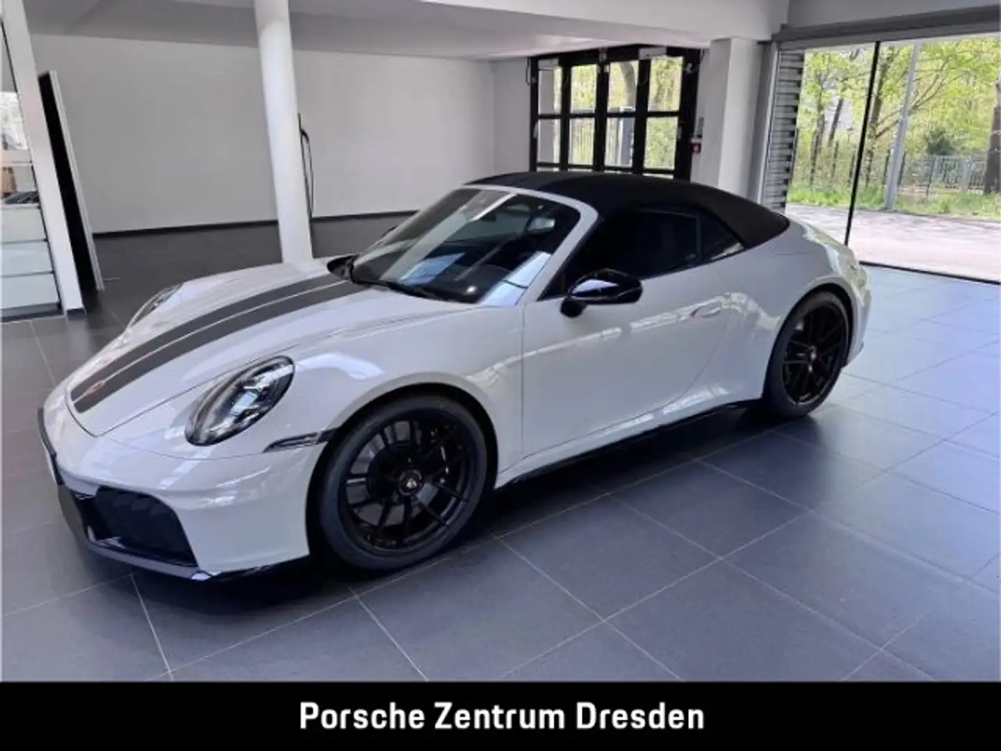 Porsche 992 -2 (911) Carrera GTS Cabriolet Weiß - 1