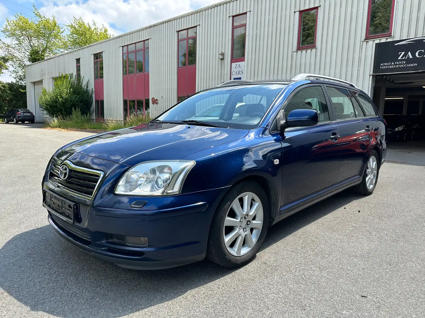 Toyota Avensis Avensis SW 1.8i VVT-i 16v Linea Terra Bleu - 1