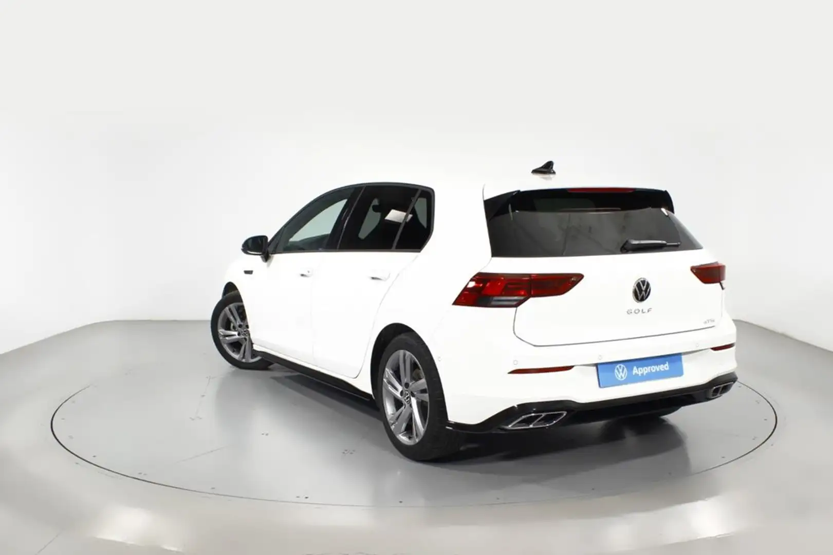 Volkswagen Golf 1.5 eTSI R-Line DSG 110kW Weiß - 2