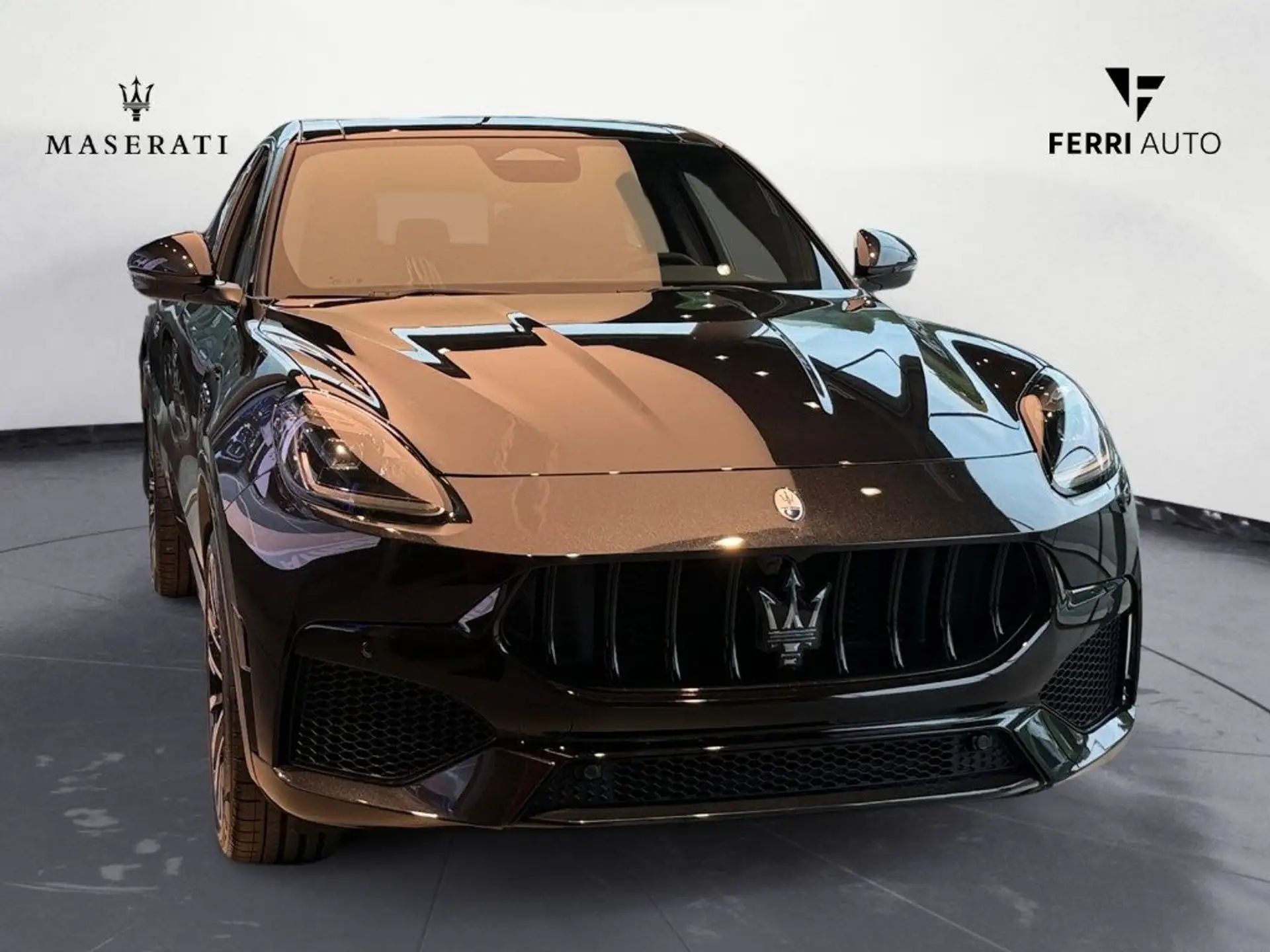 마세라티 Maserati Grecale 2026 검정 사진 4