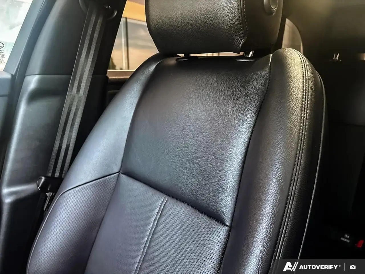 Land Rover Range Rover Velar снимка Land Rover Range Rover Velar