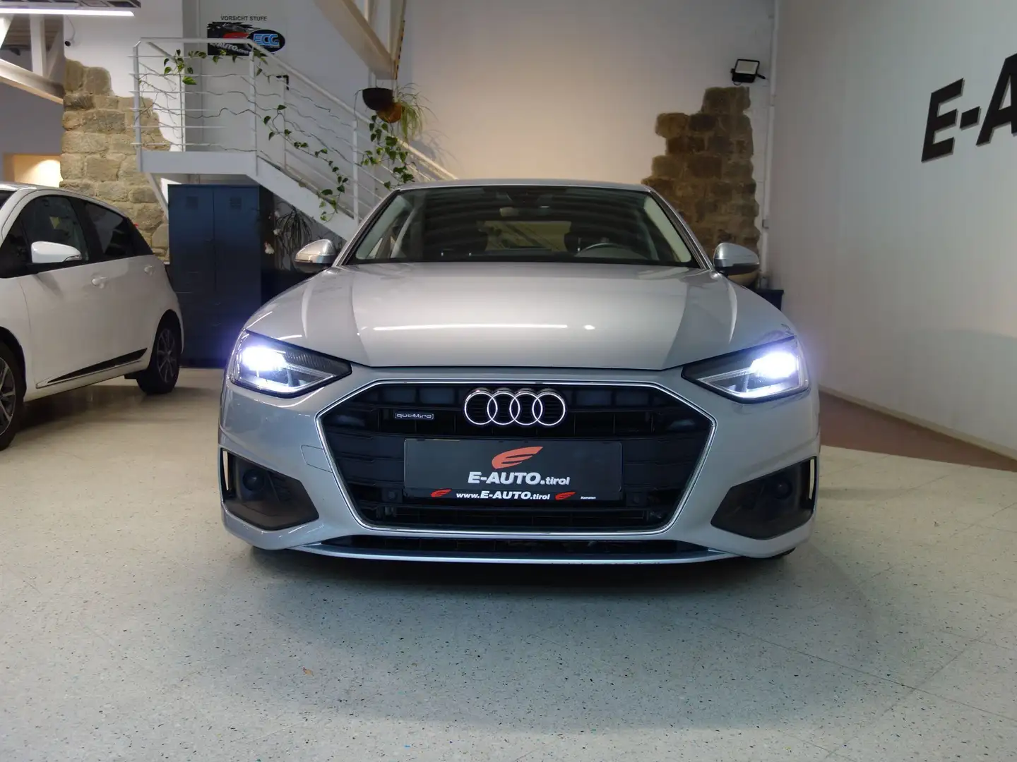 Audi A4 LIMOUSINE 40TDI QUATTRO S-tronic *LED *MIRROR LIN Silber - 2