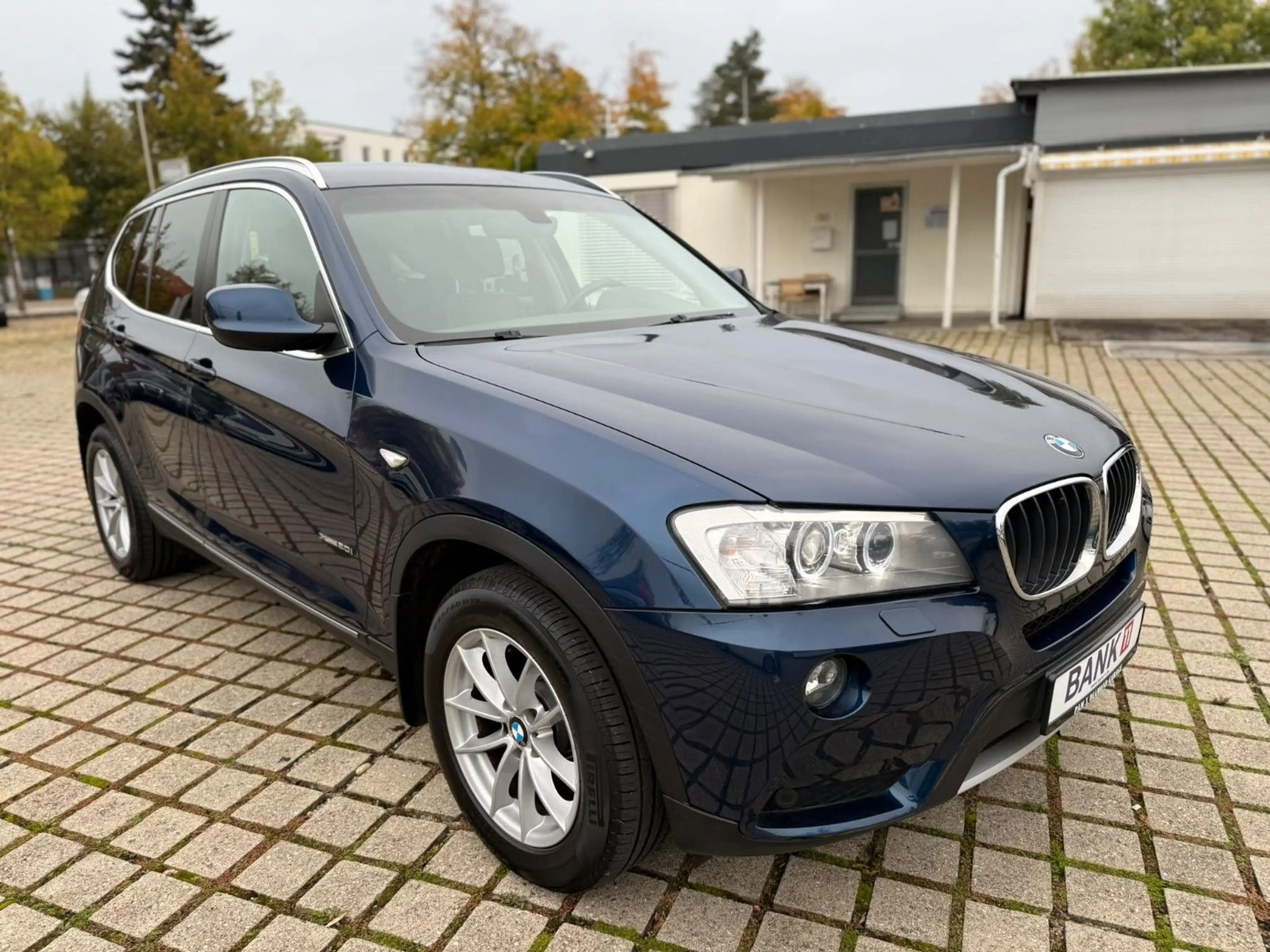 BMW X3 xDrive 20 i — photo 3