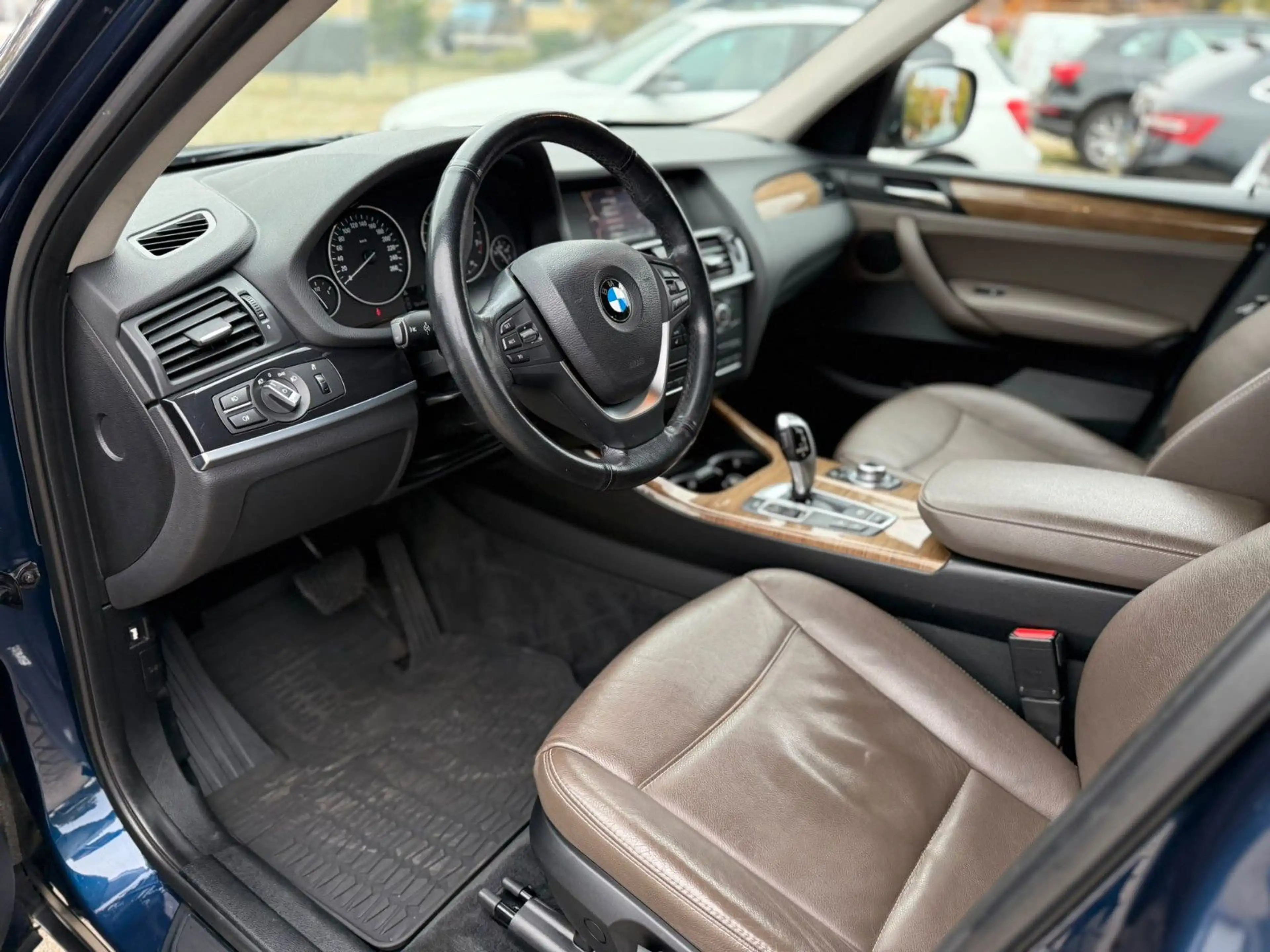 BMW X3 xDrive 20 i — photo 11