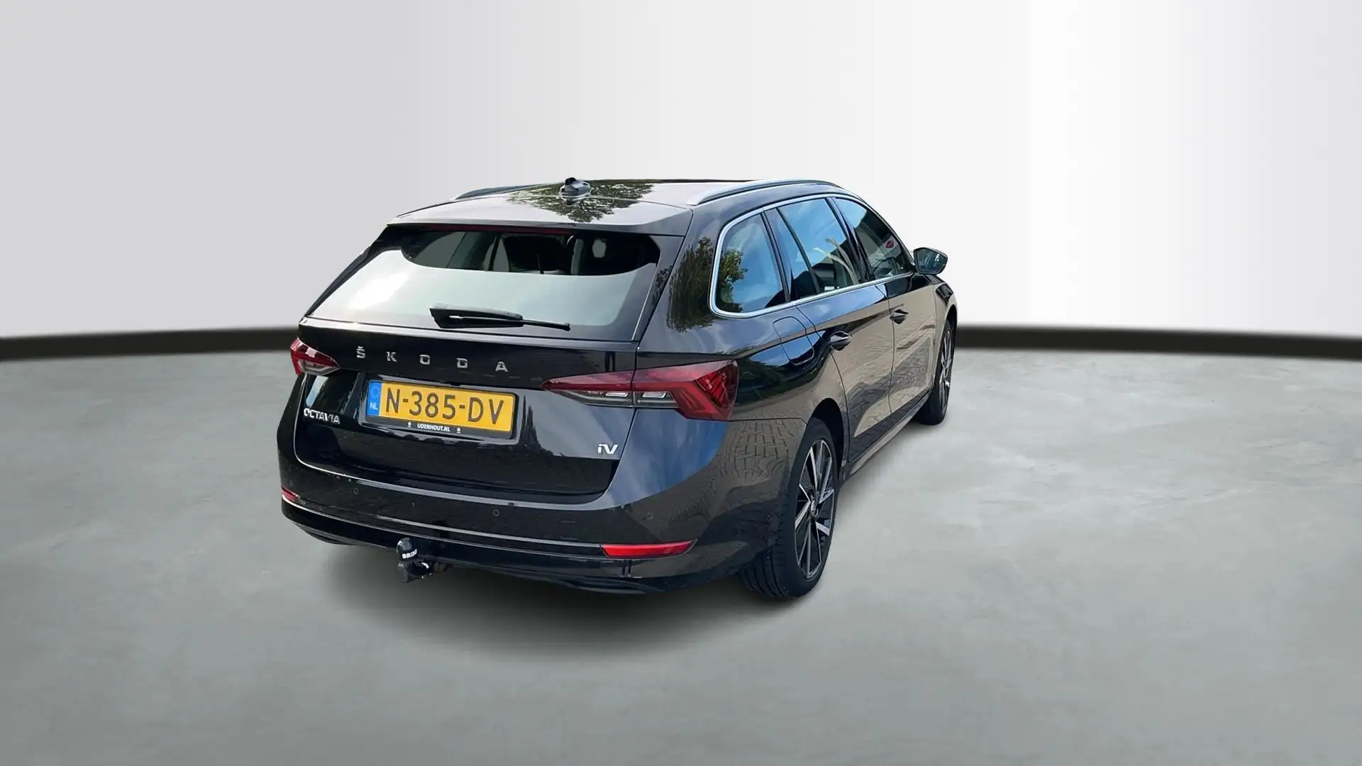 Skoda Octavia Combi 1.4 TSI iV 204pk PHEV Business Edition DSG / Noir - 2